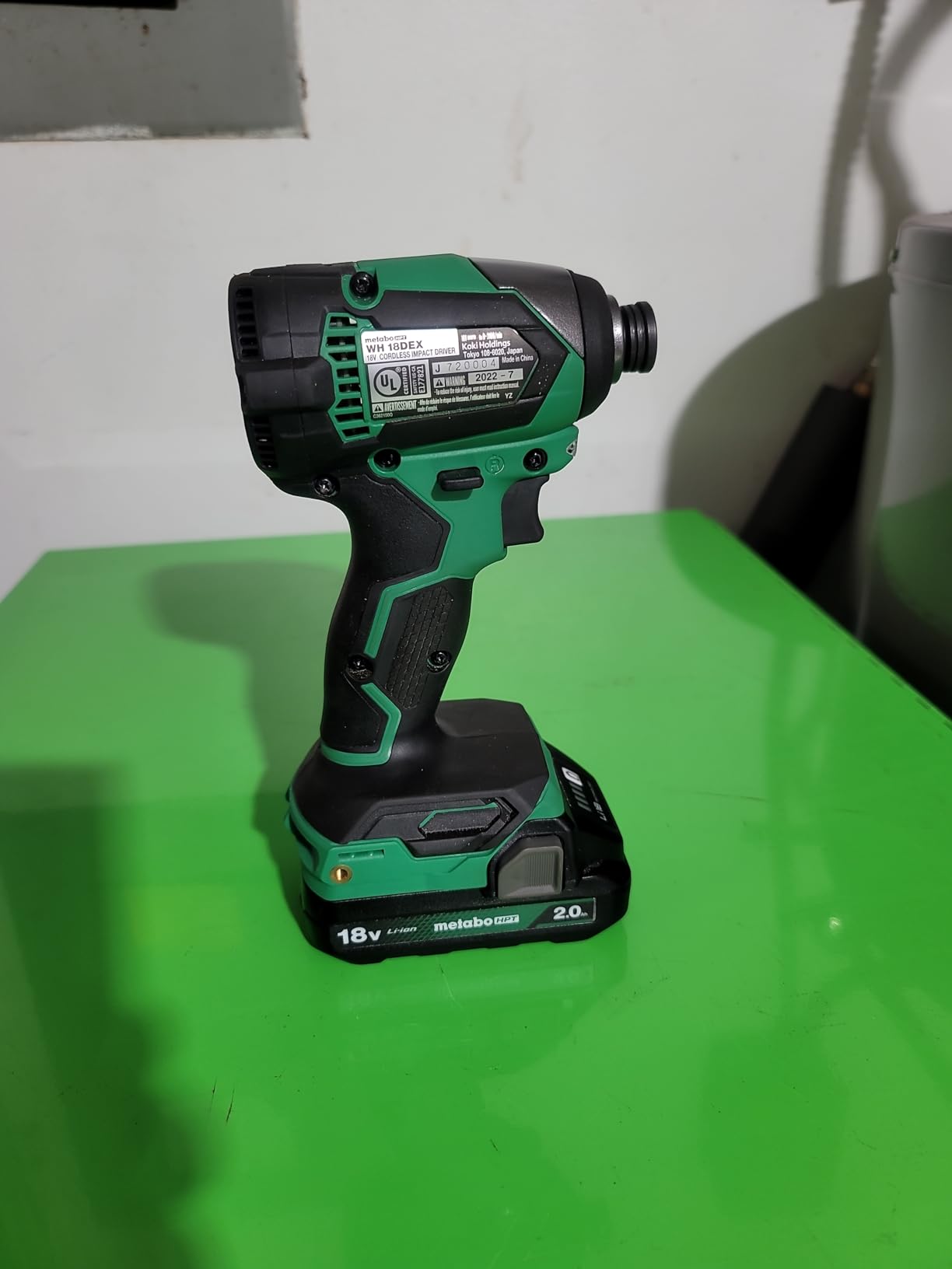 Strong driver, but the batteries are small