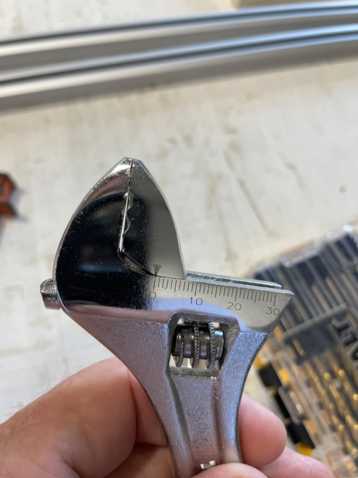 Handy tool
