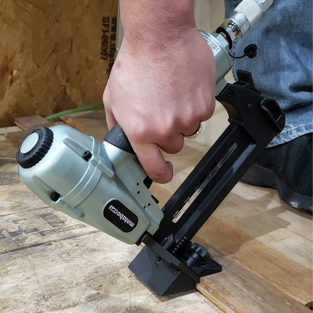 metabo-hpt-n4004ab-flooring-stapler-18-gauge-1-4-crown-pneumatic-for-hardwood-fl image 2