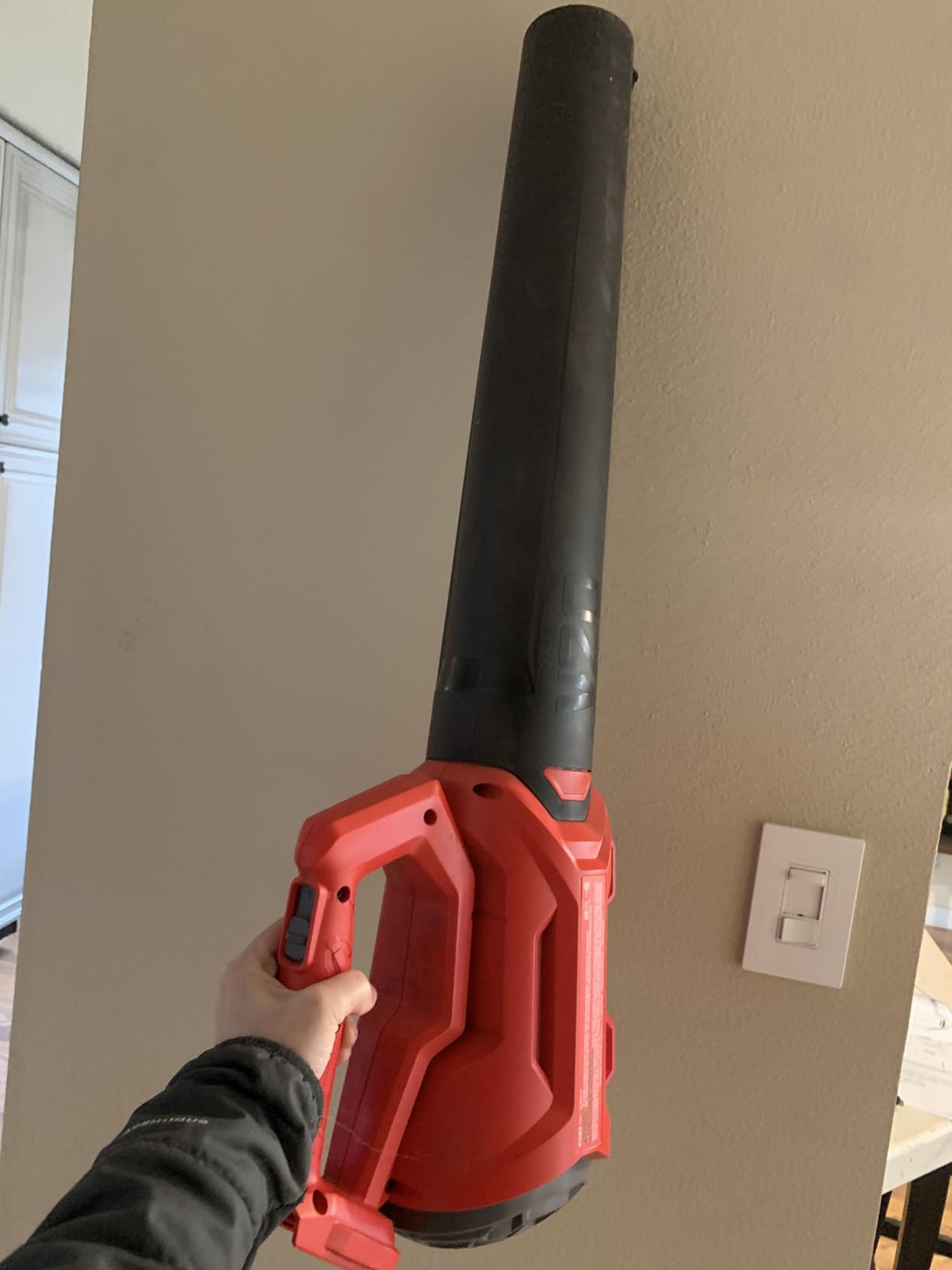Good blower, battery life could be better