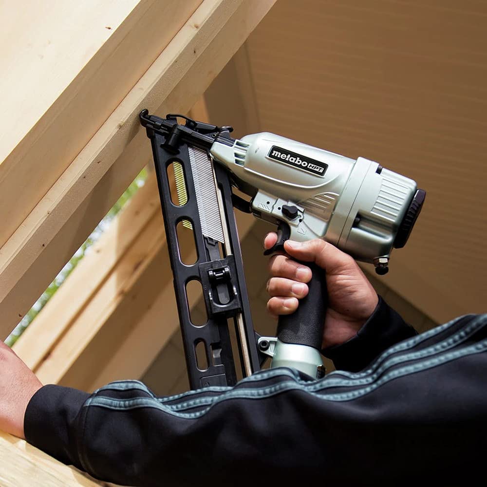metabo-hpt-nt65ma4-15-gauge-angled-finish-nailer-selective-actuation-air-duster- image 2