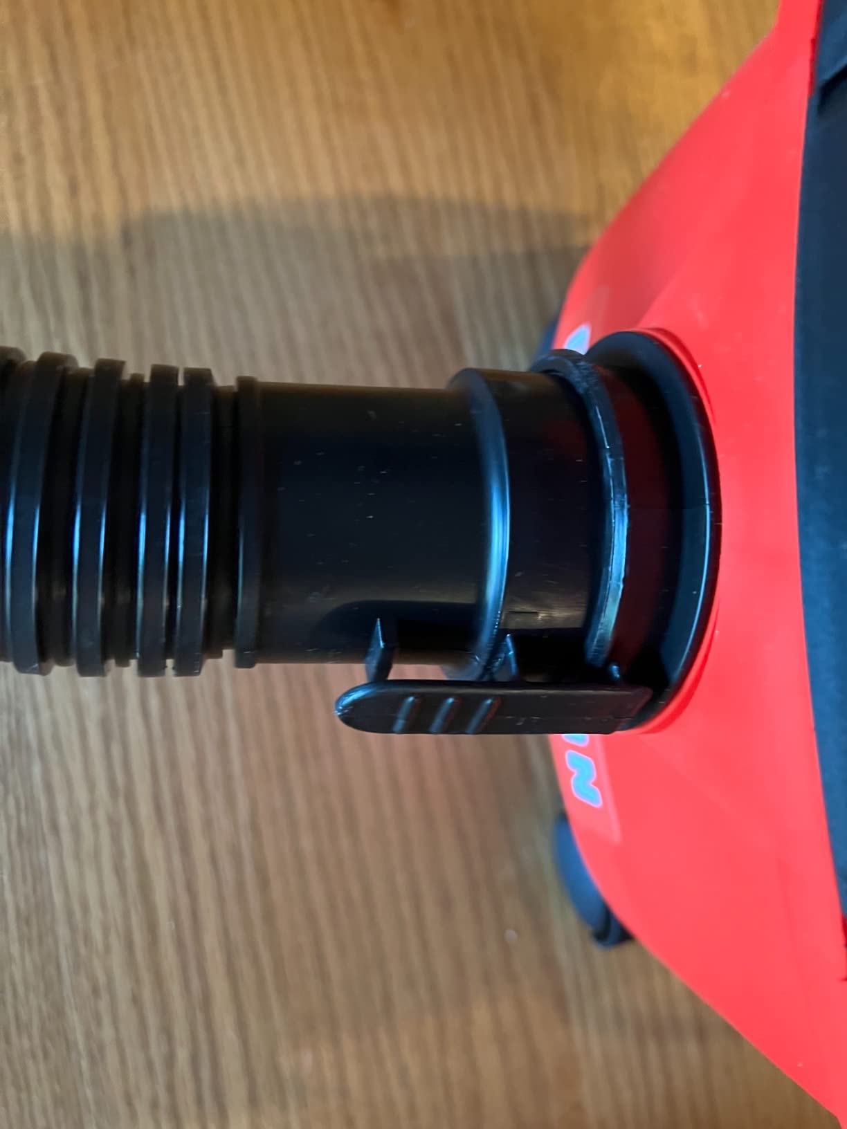 Good suction, but hose attachment is loose