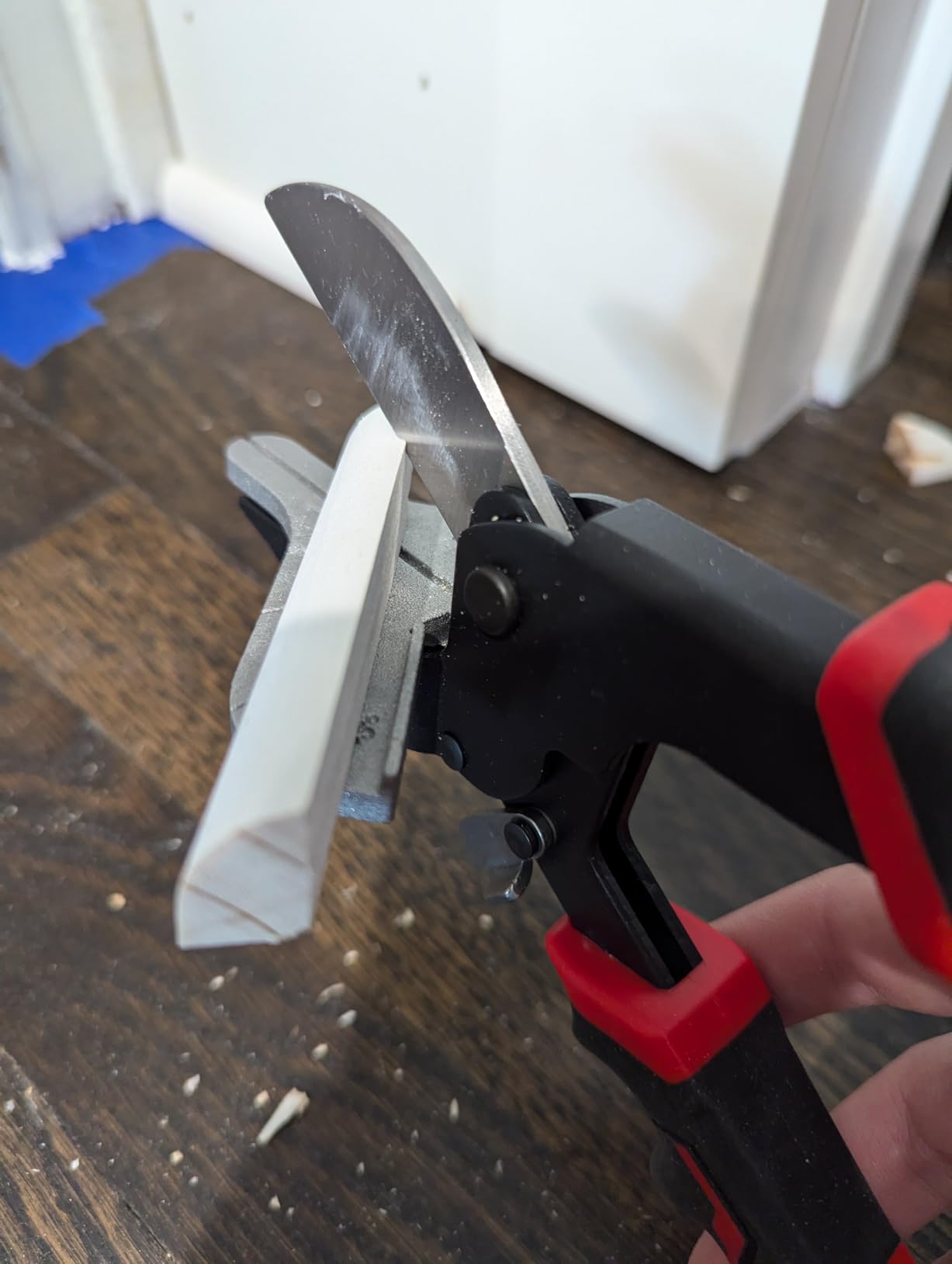 Good snips, sharp blade