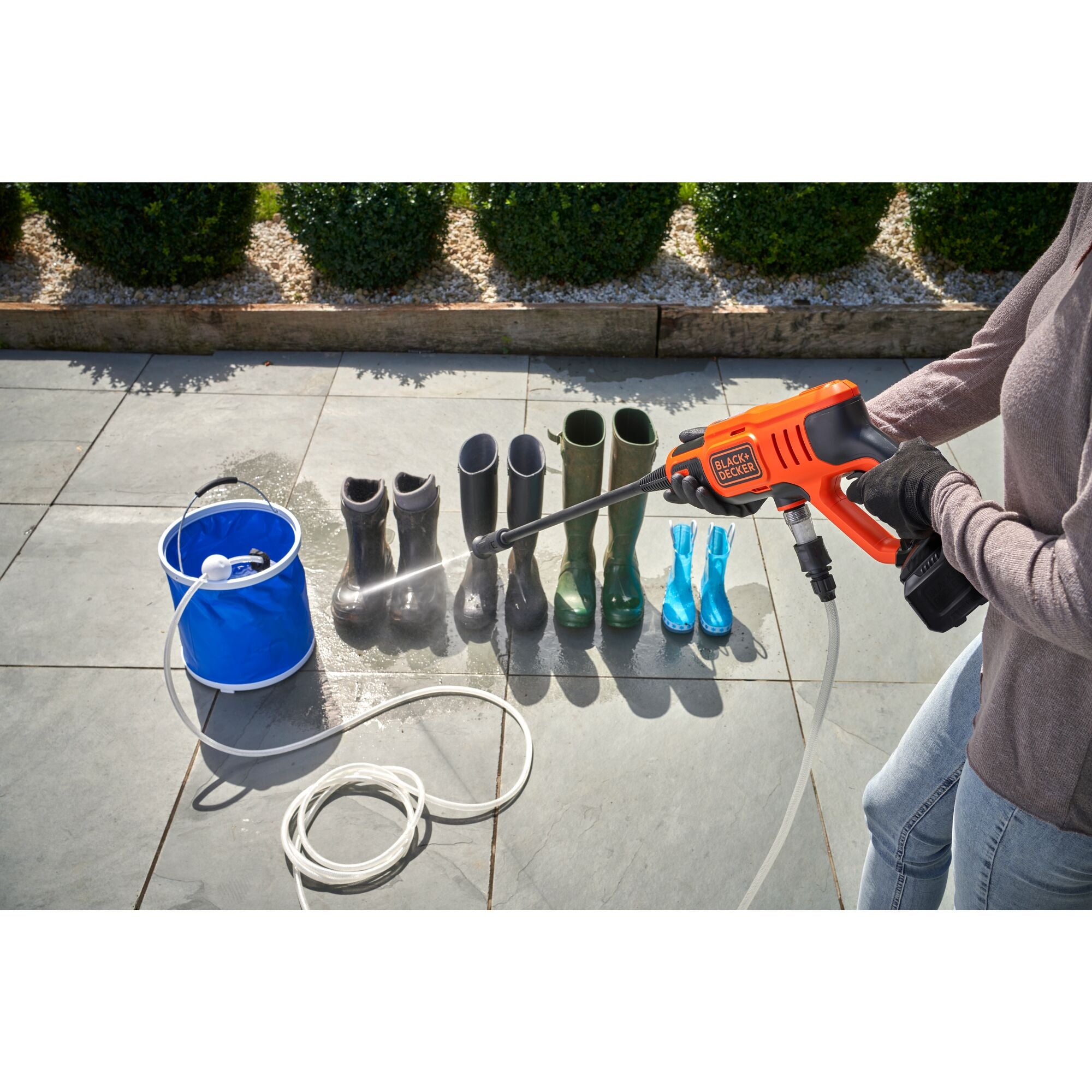 black-decker-20v-max-powerconnect-cordless-power-cleaner-kit-350-psi-1-2-gpm image 2