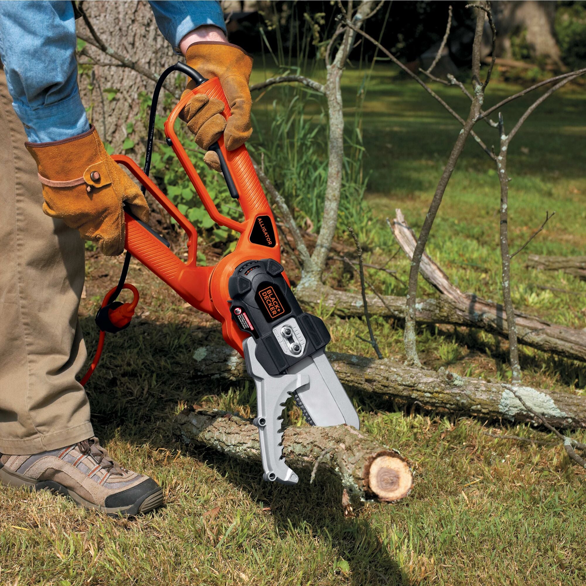 black-decker-alligator-electric-outdoor-lopper-corded image 2