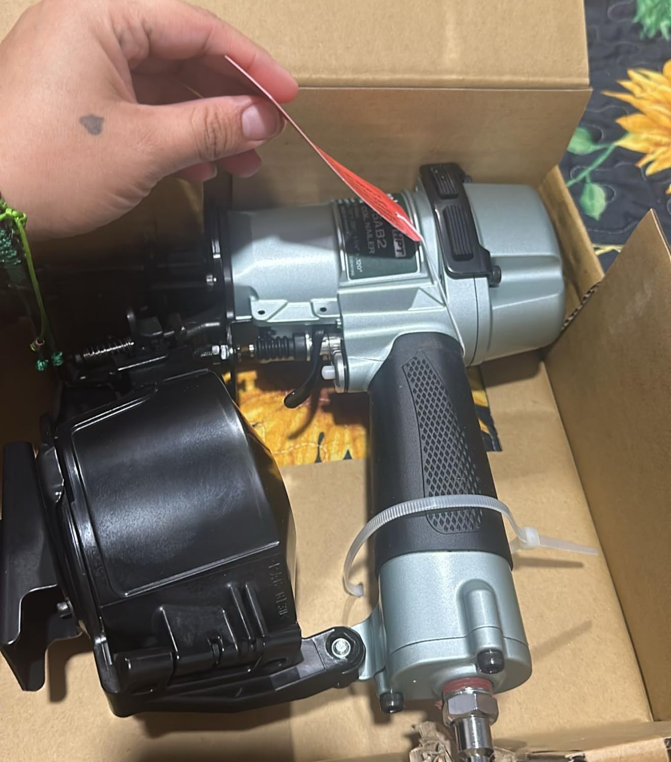 Good nailer, but air consumption is high