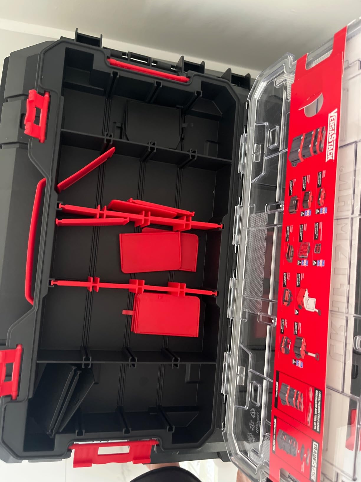Hinges broke quickly