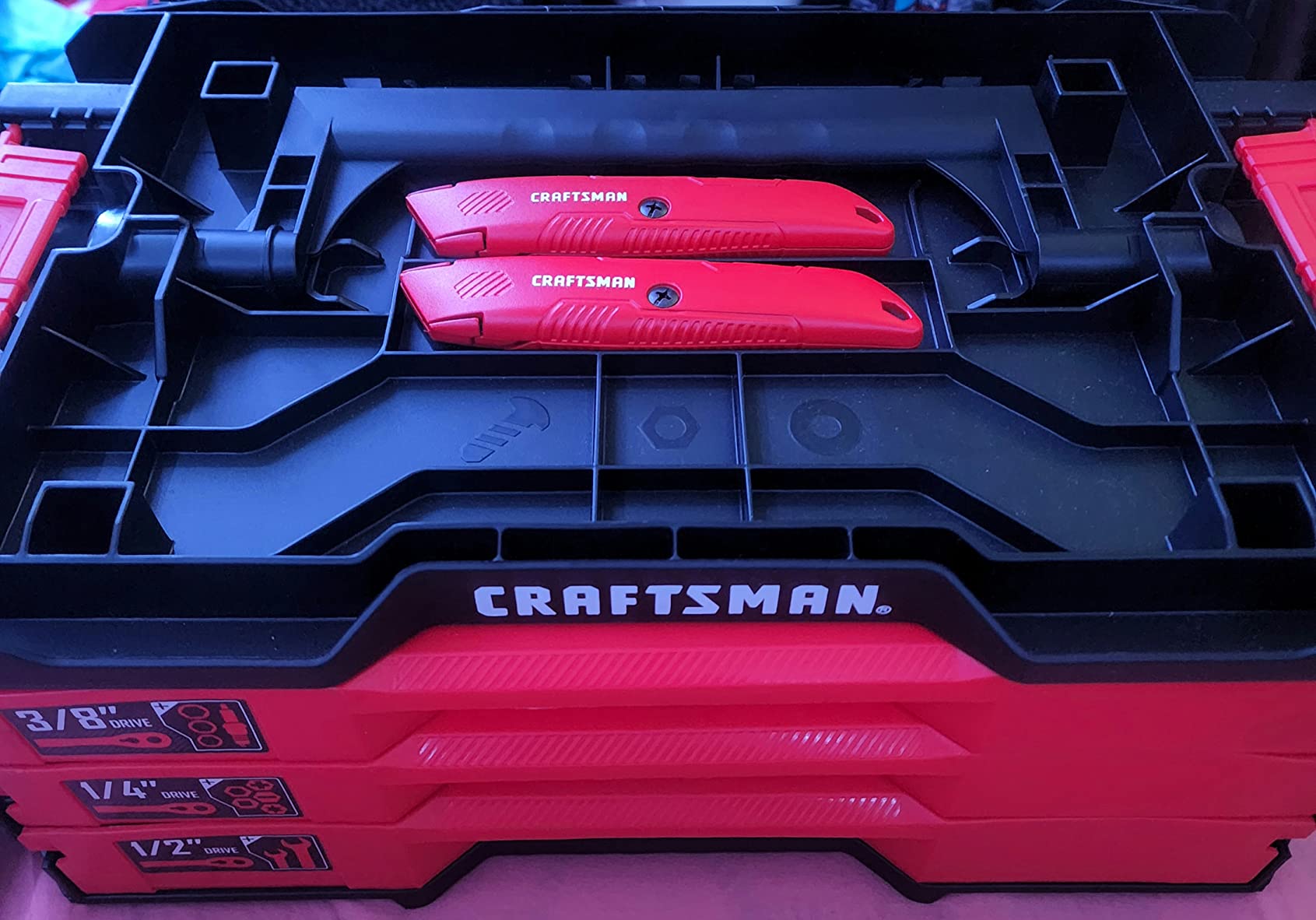 Solid utility knives