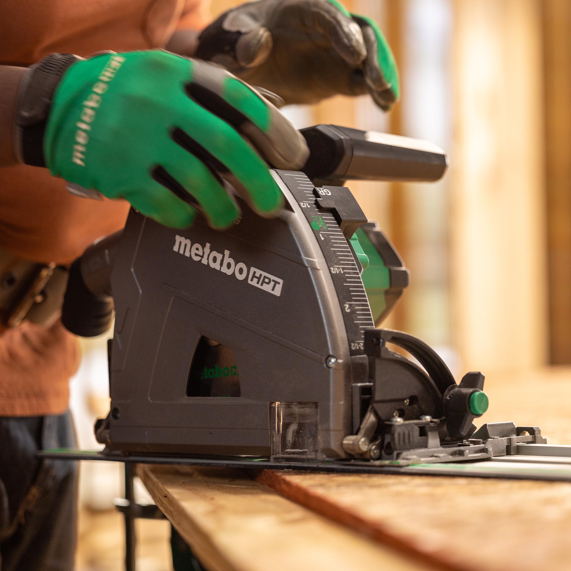 metabo-hpt-36v-multivolt-6-1-2-cordless-track-saw-kit-c3606dpa-with-4-0ah-batter image 4