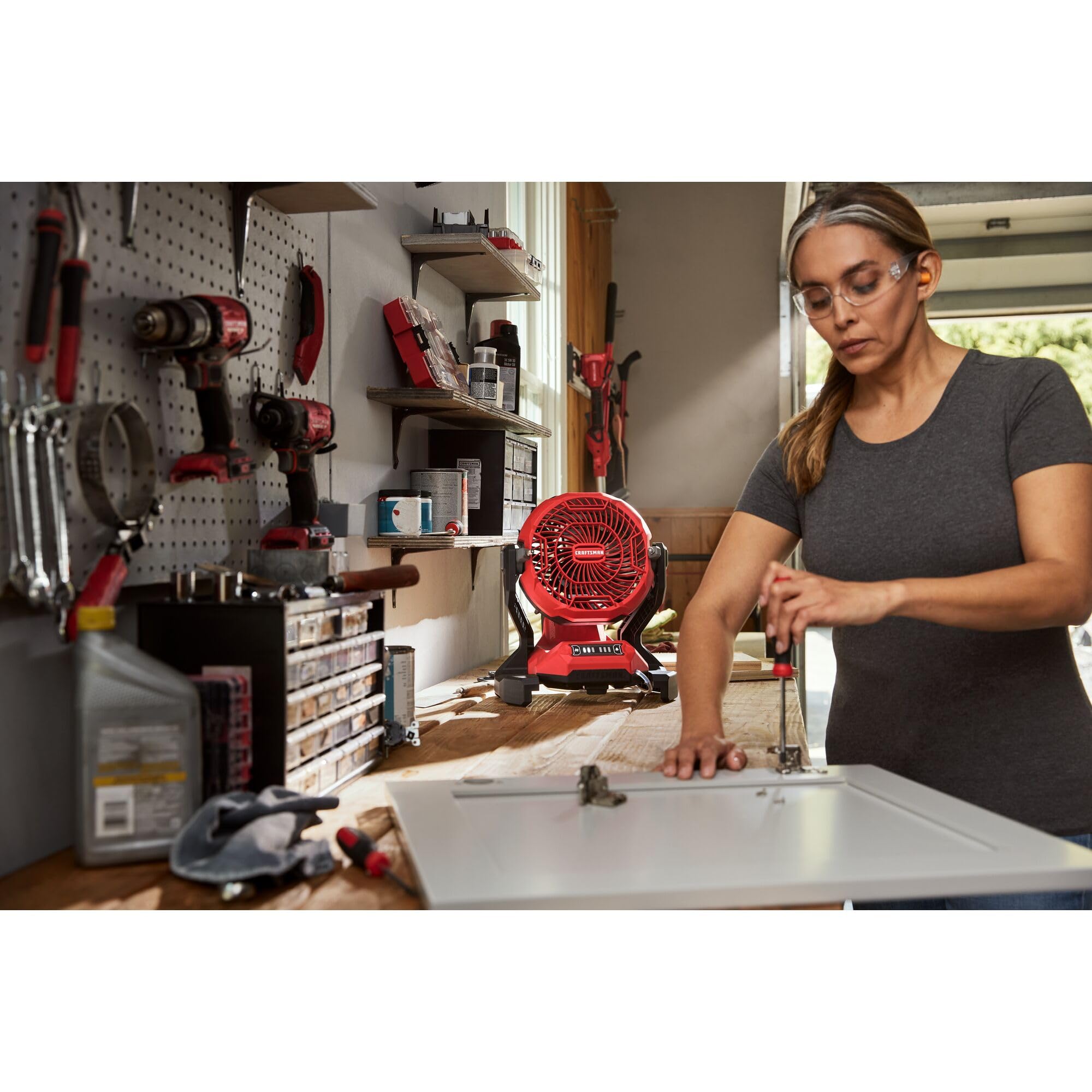 craftsman-v20-cordless-misting-fan-kit-cmce003c1-3-speed-mist-settings-garden-ho image 7