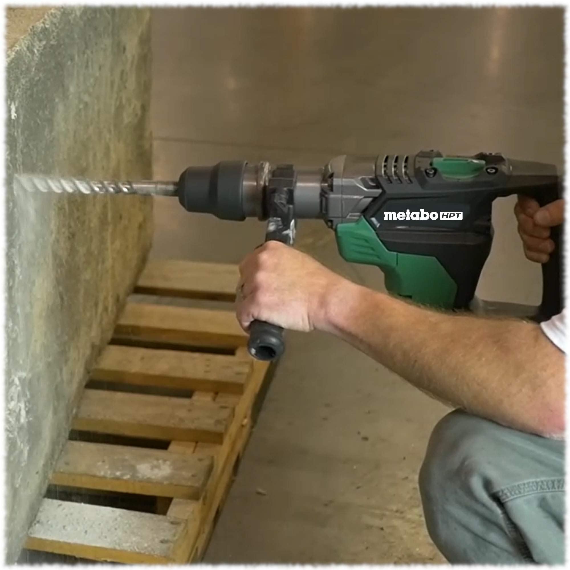 metabo-hpt-dh40mc-rotary-hammer-1-9-16-sds-max-10-amp-6-3-ft-lbs-impact-energy-2 image 6