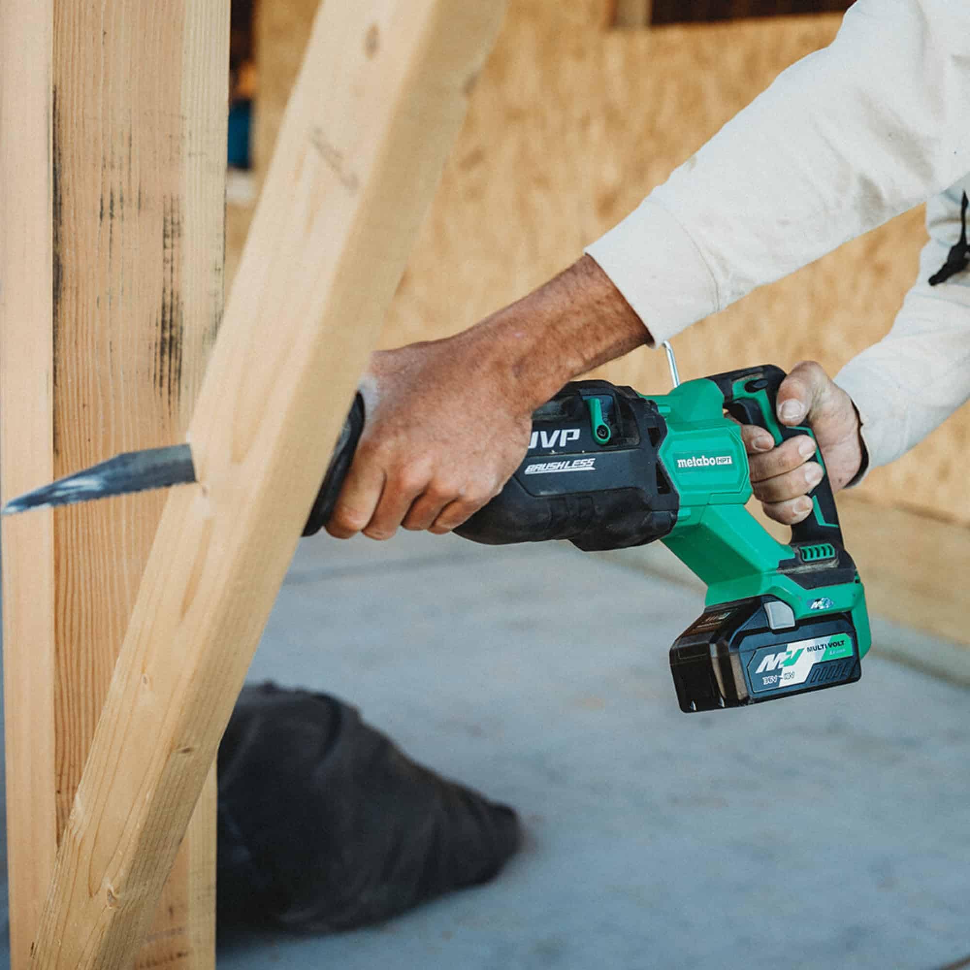 metabo-hpt-36v-multivolt-brushless-reciprocating-saw-kit-cr36da image 3