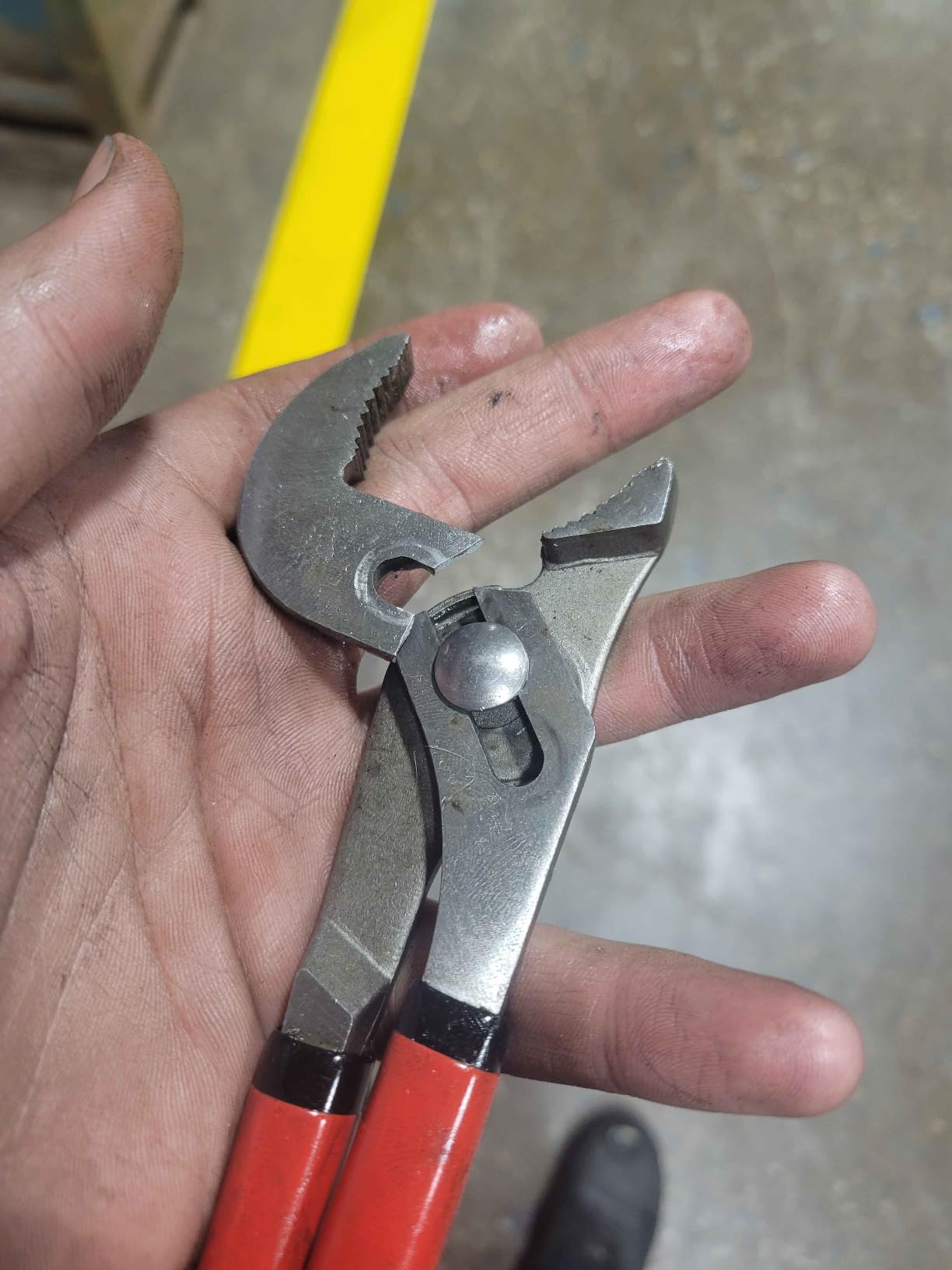 Solid pliers for the money