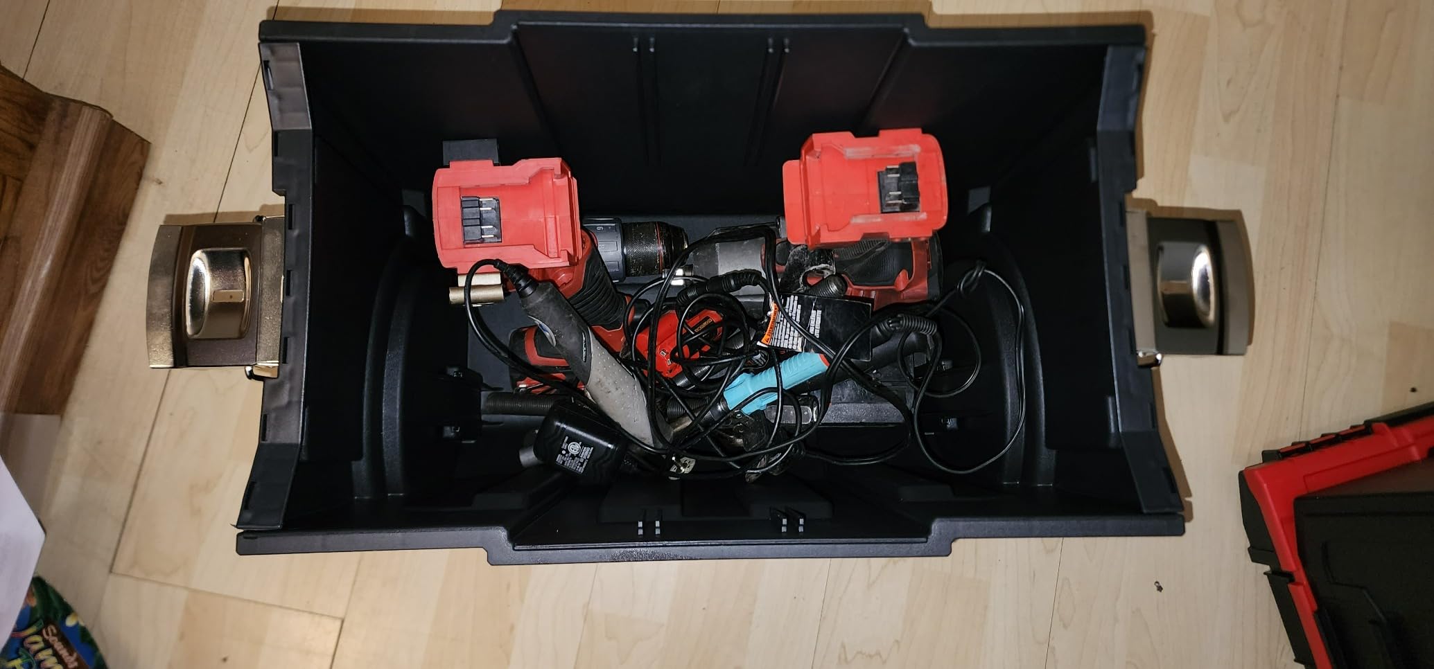 Excellent tool box
