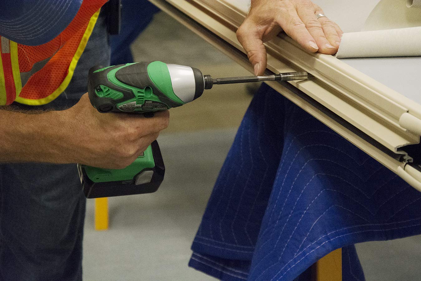 metabo-hpt-kc10dfl2-12v-peak-cordless-combo-kit-renewed-a-driver-drill-impact-dr image 7