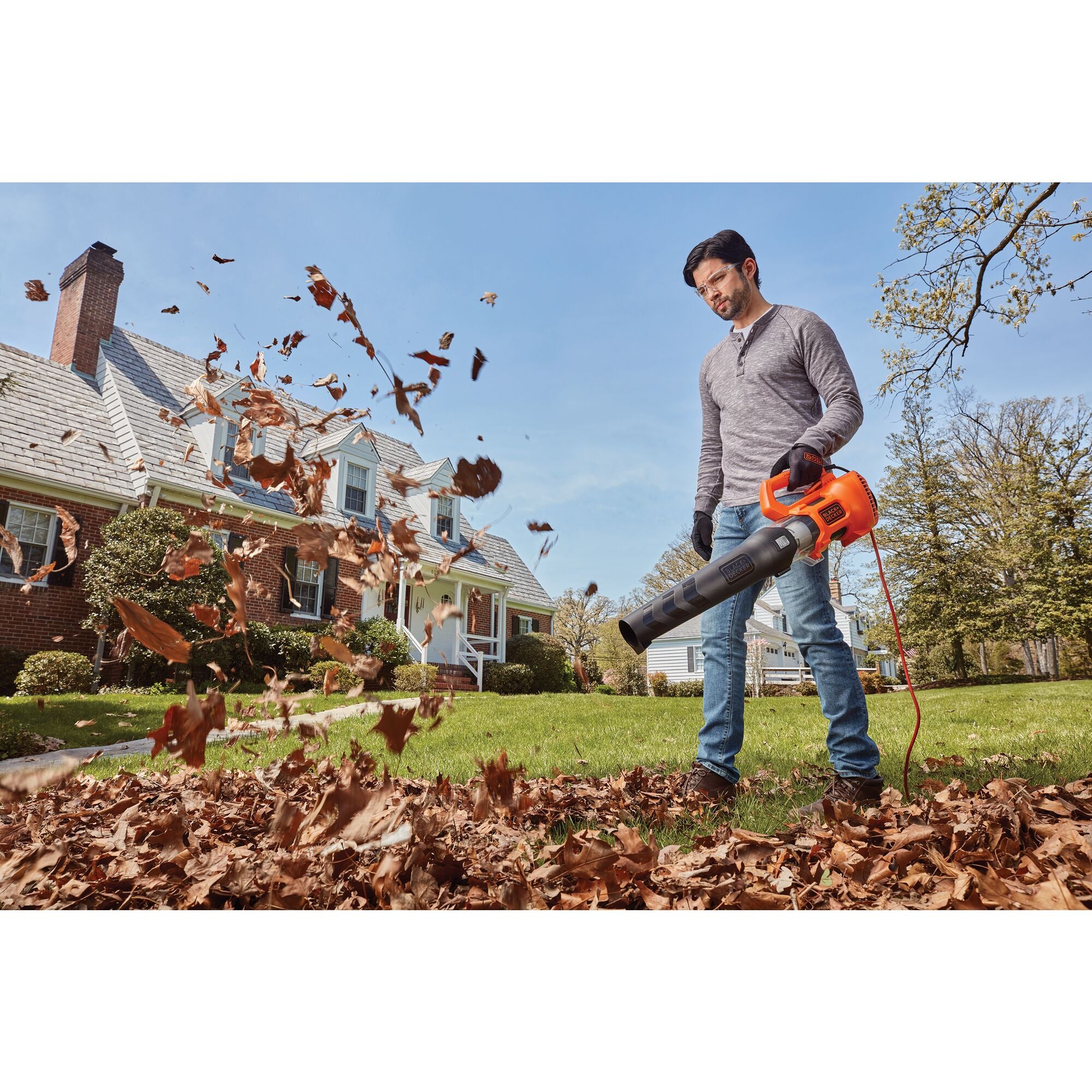 black-decker-9-amp-electric-axial-leaf-blower-with-2-speed-control image 2