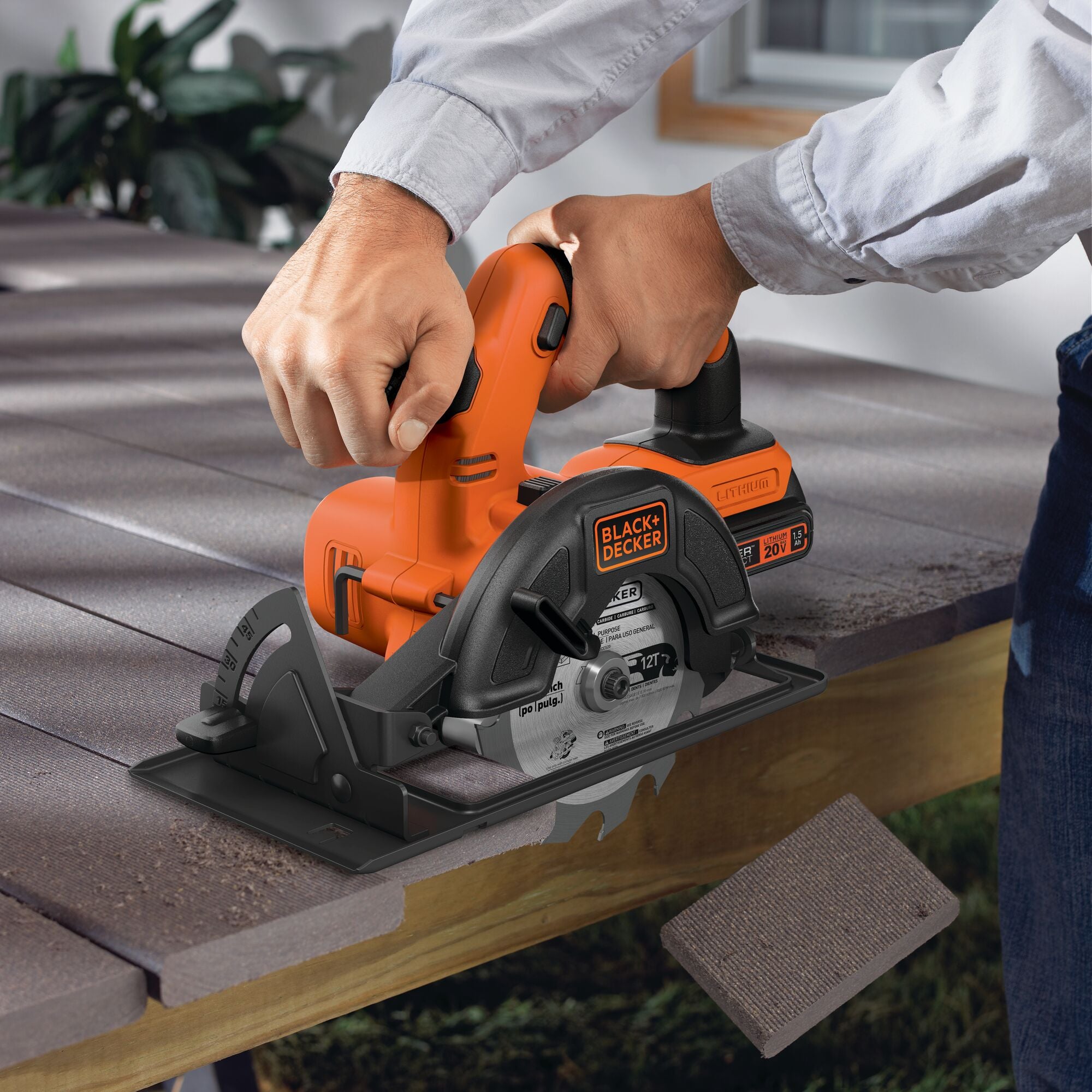black-decker-20v-max-powerconnect-5-1-2-inch-cordless-circular-saw-with-battery- image 2