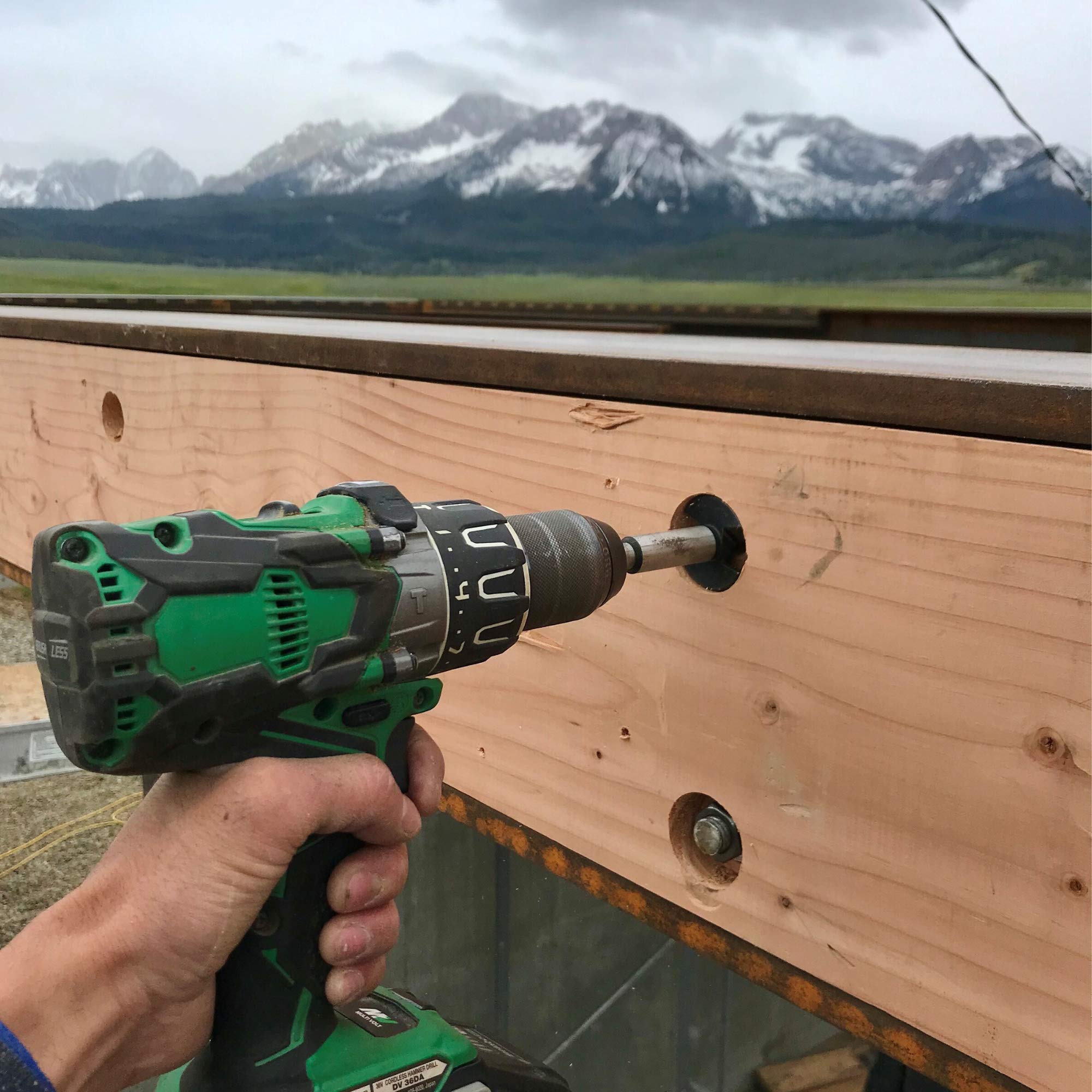 metabo-hpt-36v-multivolt-brushless-hammer-drill-dv36daq4-tool-only image 2
