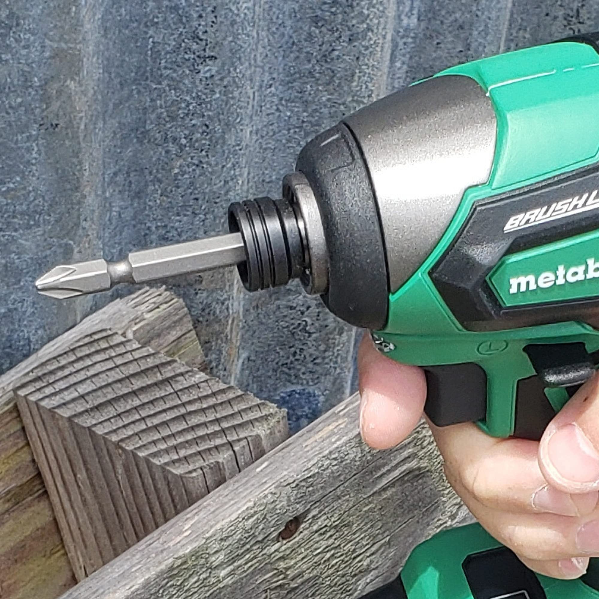 metabo-hpt-wh18dbfl2t-18v-brushless-impact-driver-kit-with-2-batteries-multivolt image 2