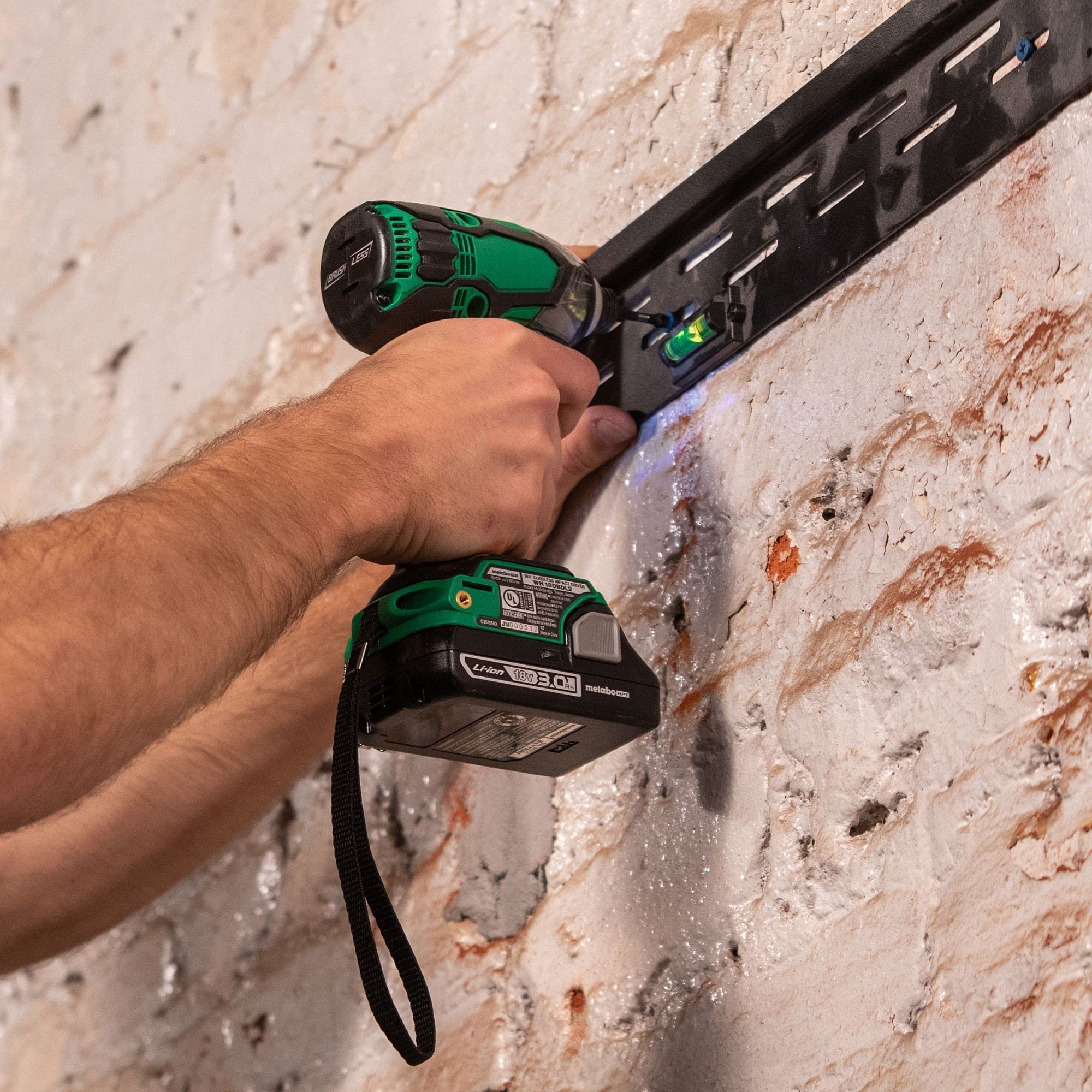 metabo-hpt-18v-multivolt-hammer-drill-and-triple-hammer-impact-driver-combo-kit- image 7