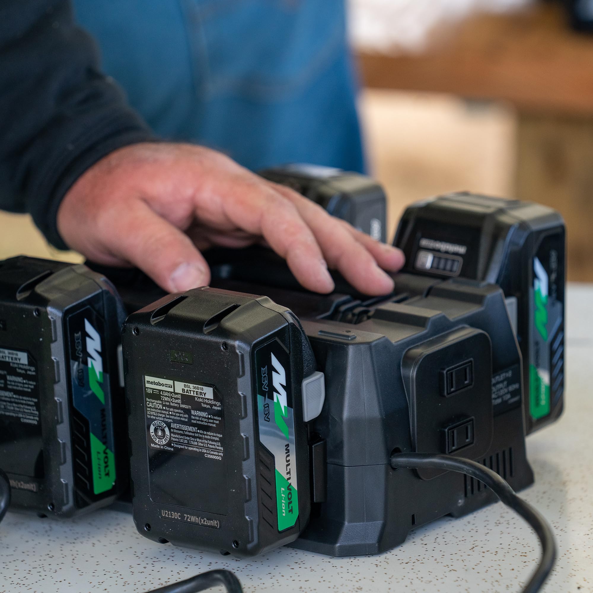 metabo-hpt-uc18ytsl-4-port-battery-charger-for-36v-18v-slide-style-batteries-wit image 4