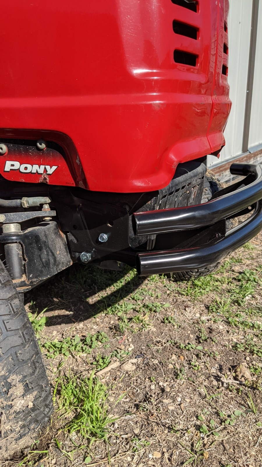 Good protection, but mounting bolts are short