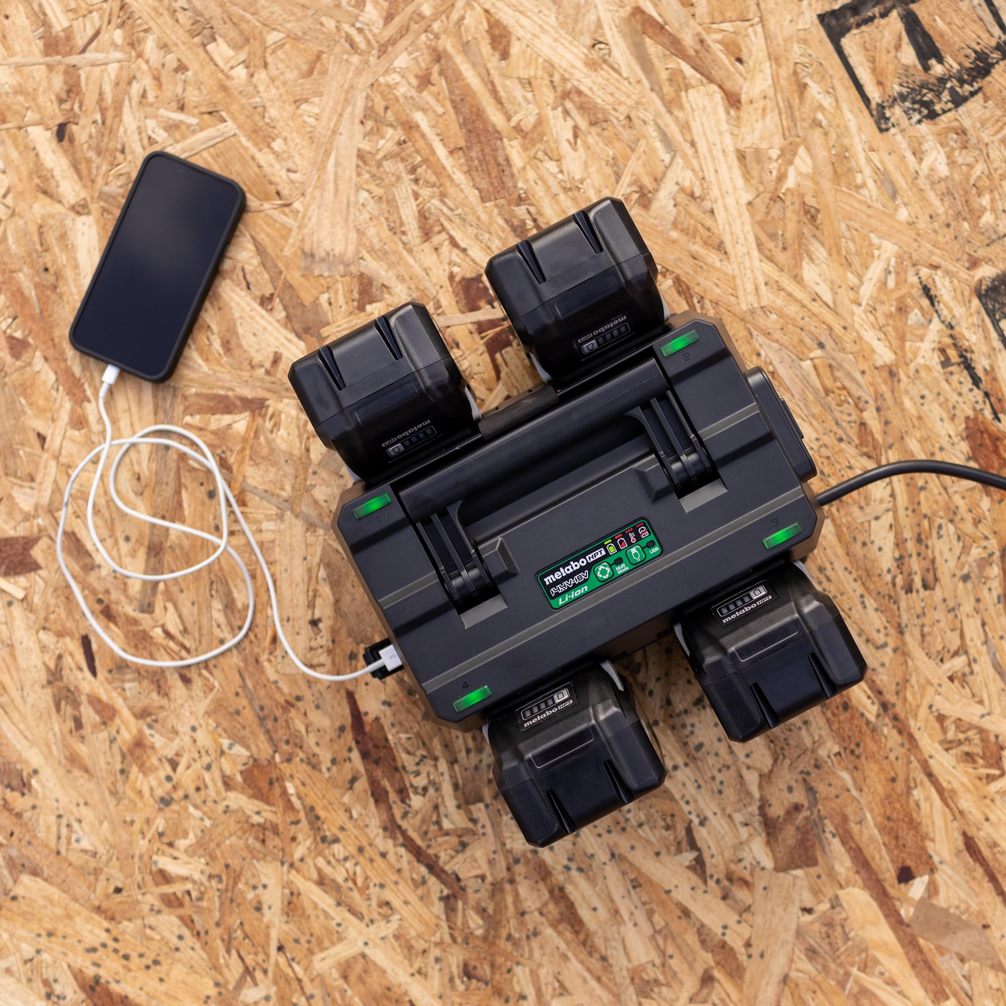 metabo-hpt-uc18ytsl-4-port-battery-charger-for-36v-18v-slide-style-batteries-wit image 3