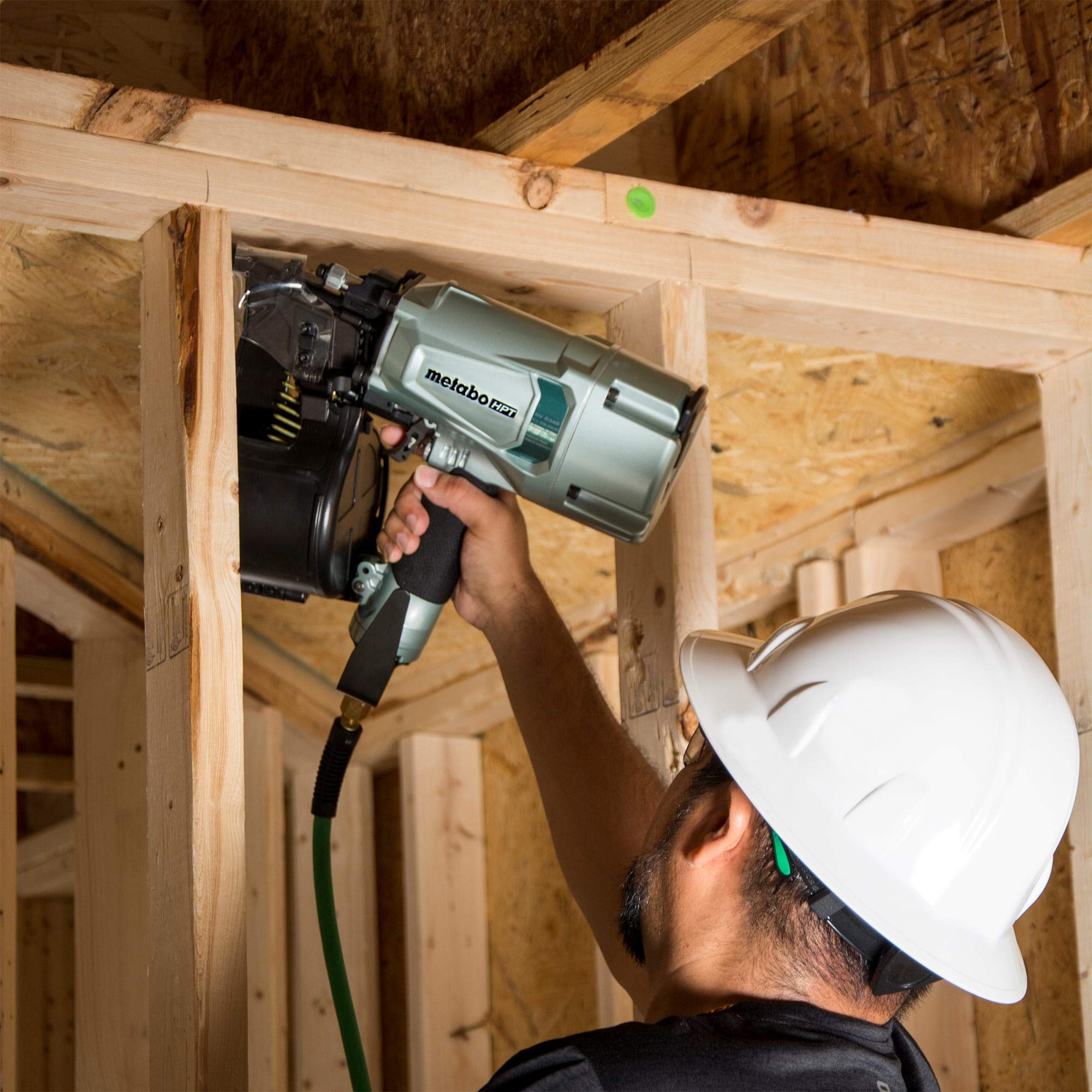 metabo-hpt-nv83a5-coil-framing-nailer-15-degree-pneumatic-2-to-3-1-4-nails image 3