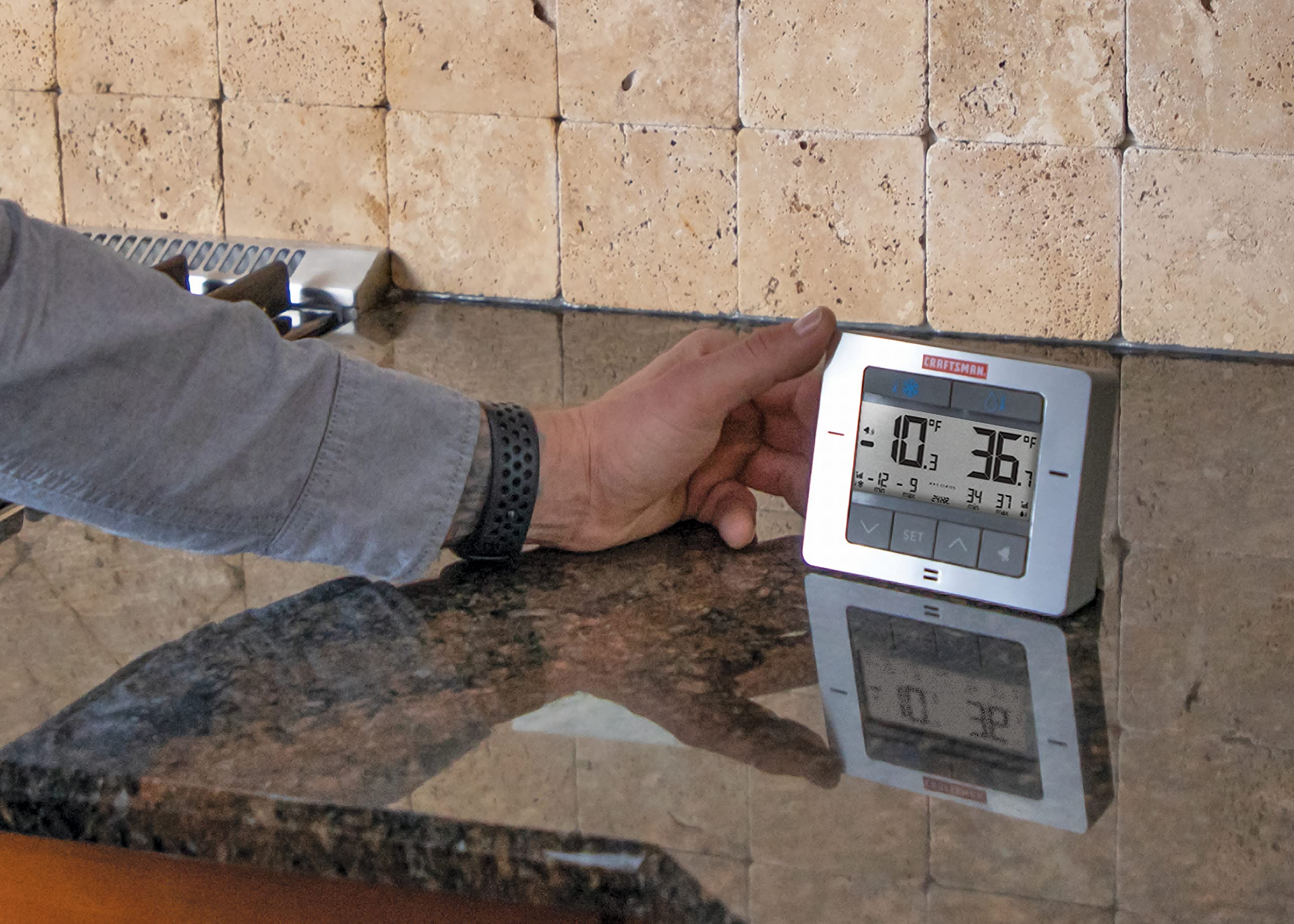 craftsman-wireless-digital-refrigerator-and-freezer-thermometer-cmxwdcr00514 image 3