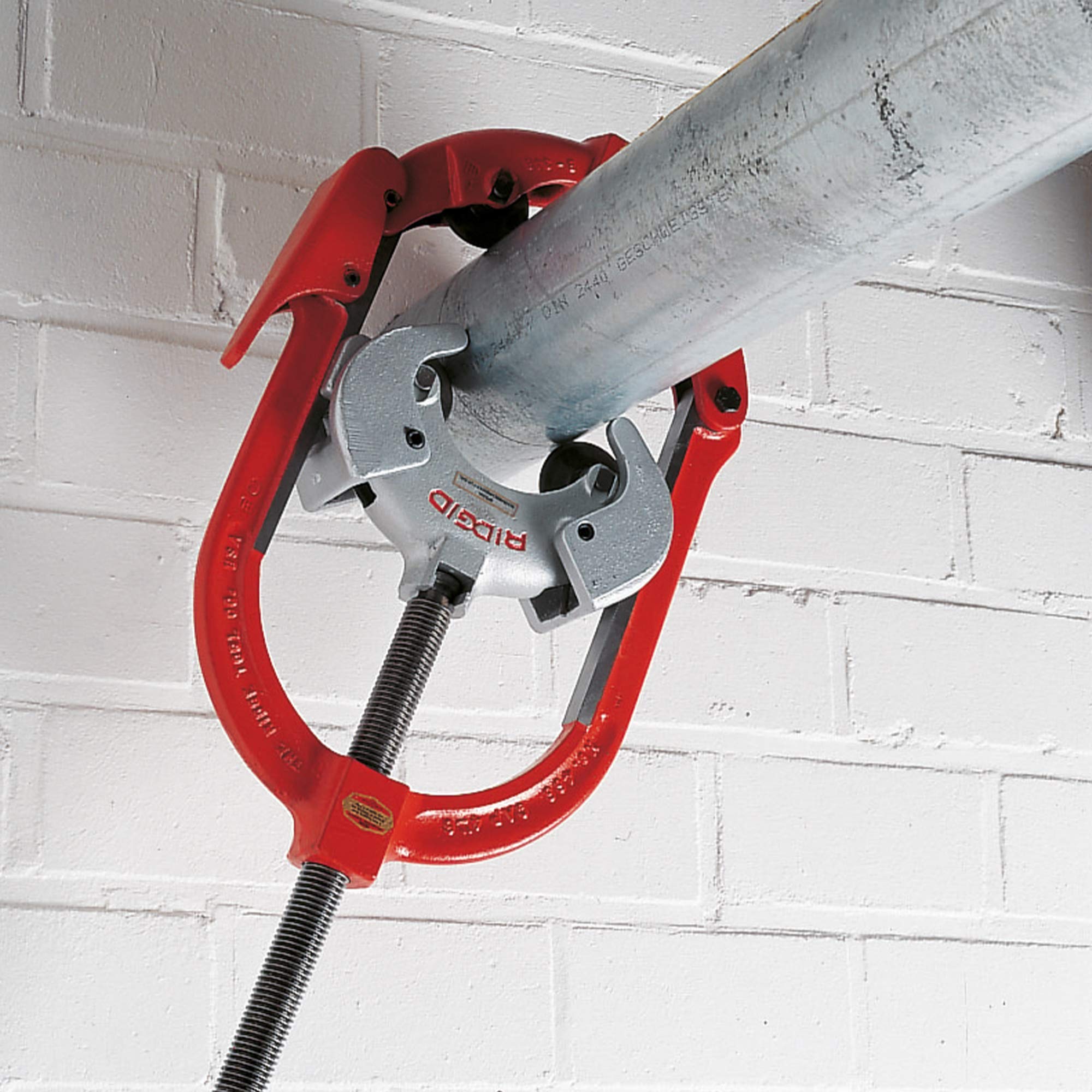 ridgid-model-4-s-heavy-duty-pipe-cutter-2-inch-to-4-inch-capacity-32840 image 2