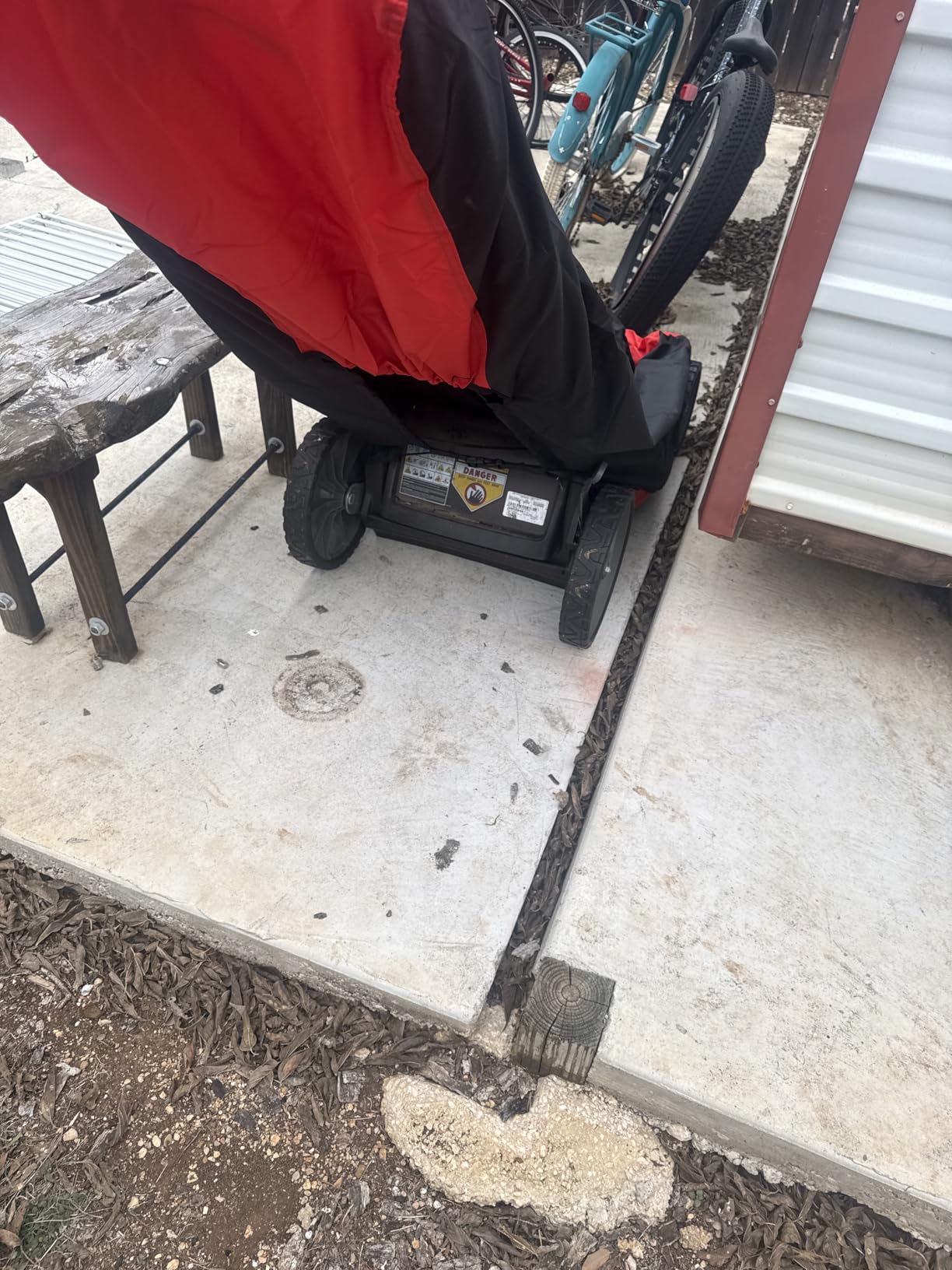 Keeps my mower looking new
