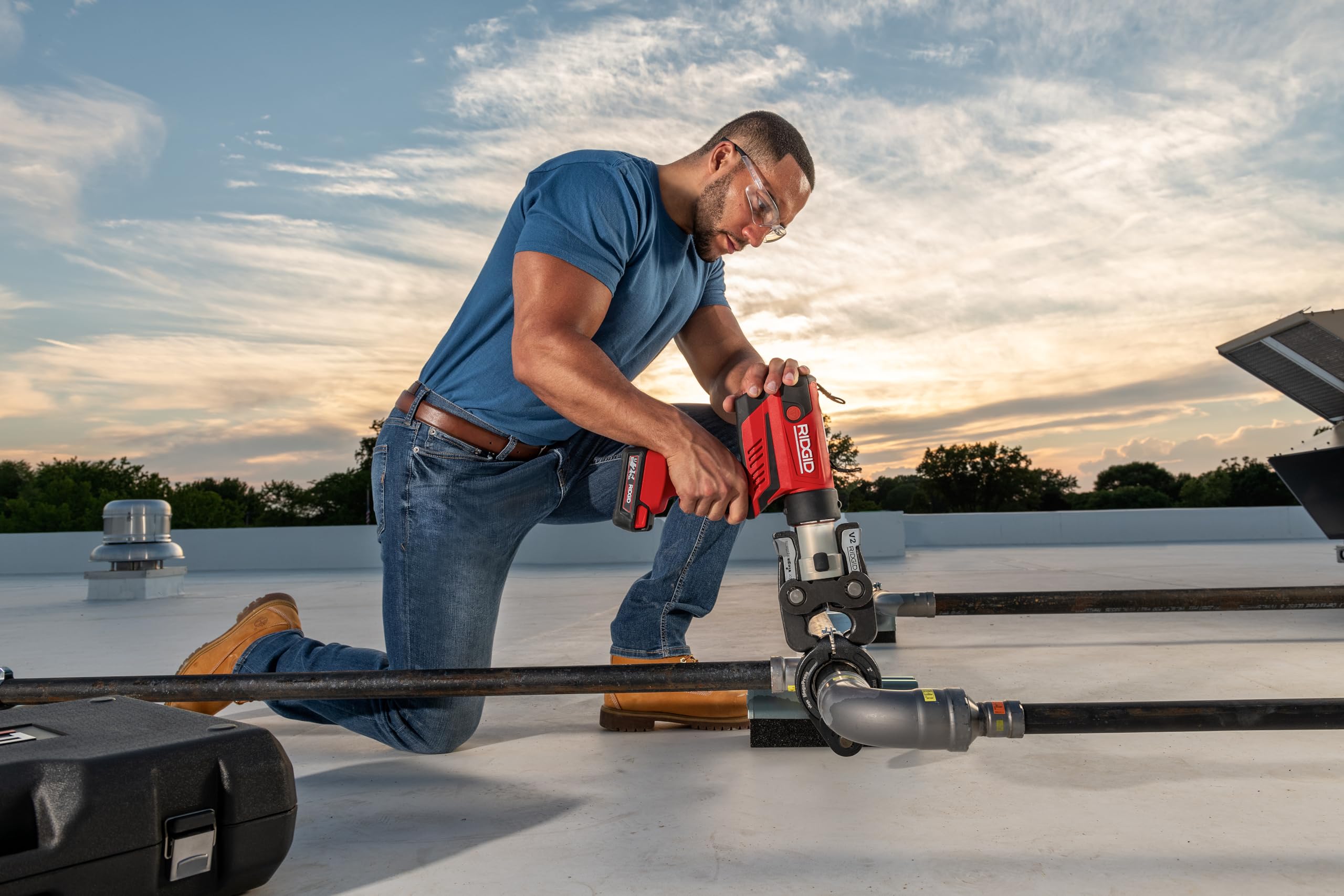 ridgid-67083-rp-350-propress-pressing-tool-with-led-interface-and-bluetooth-conn image 5