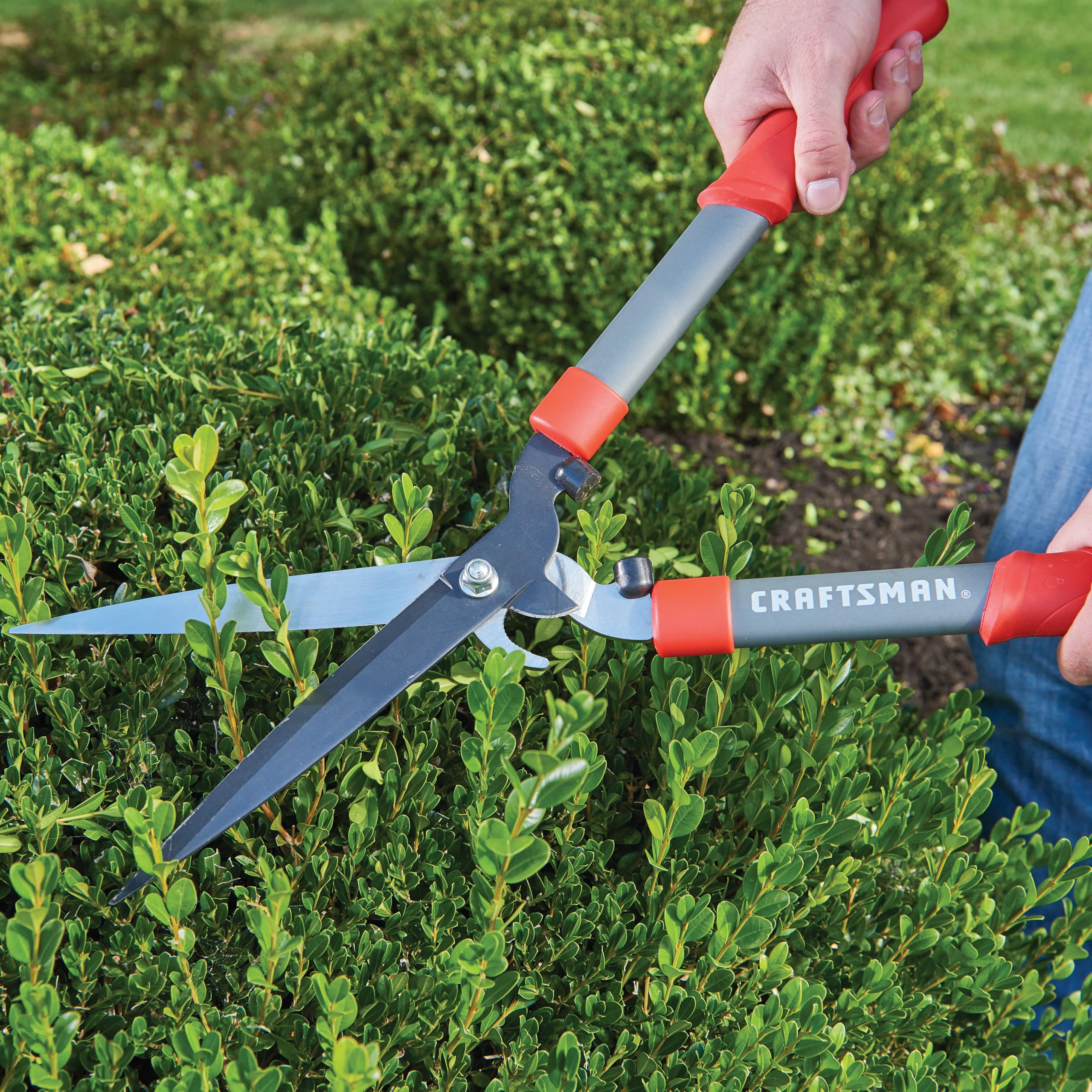 craftsman-9-in-manual-multi-purpose-hedge-shears-with-integrated-bypass-lopper image 6
