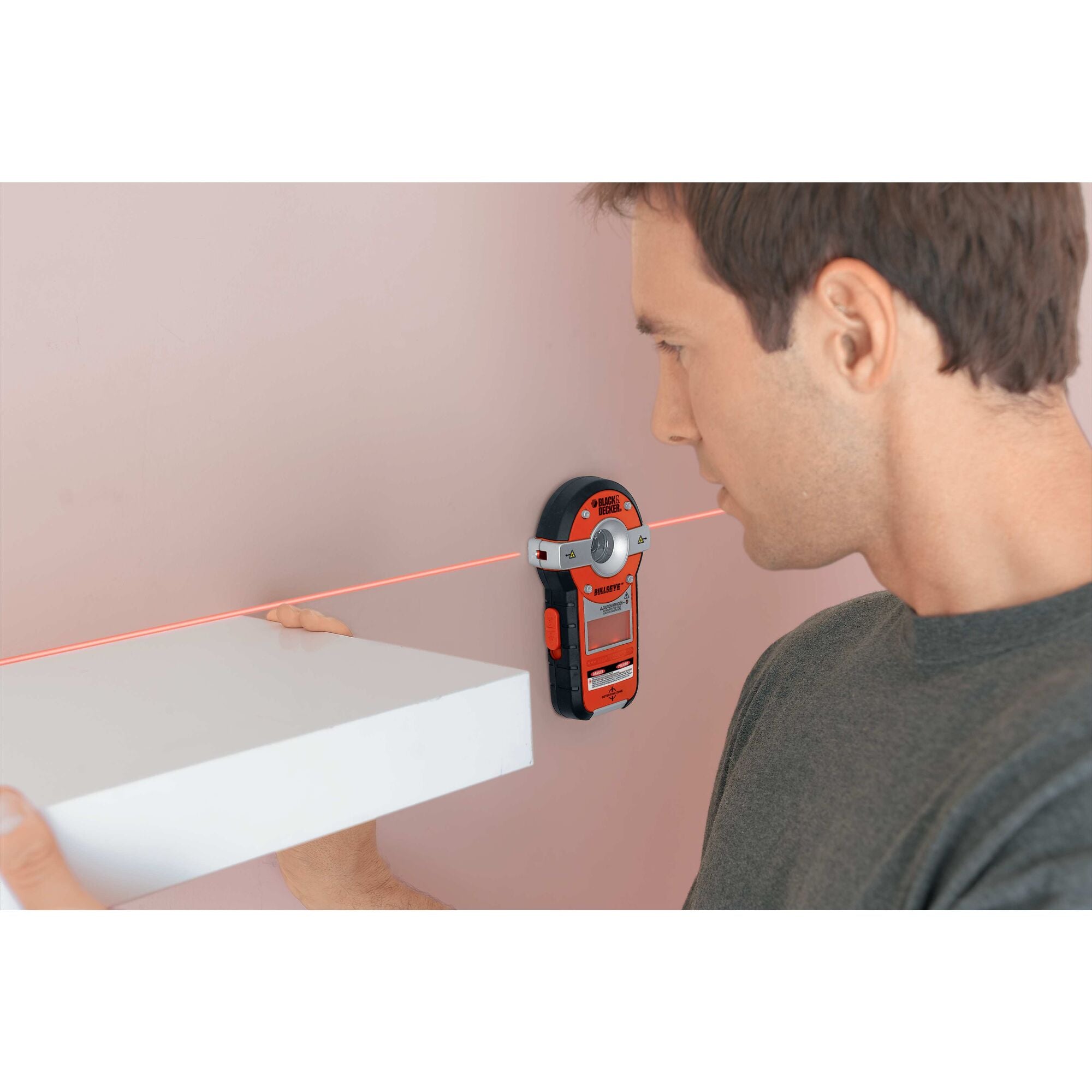 black-decker-bulls-eye-auto-leveling-line-laser-with-stud-finder image 3