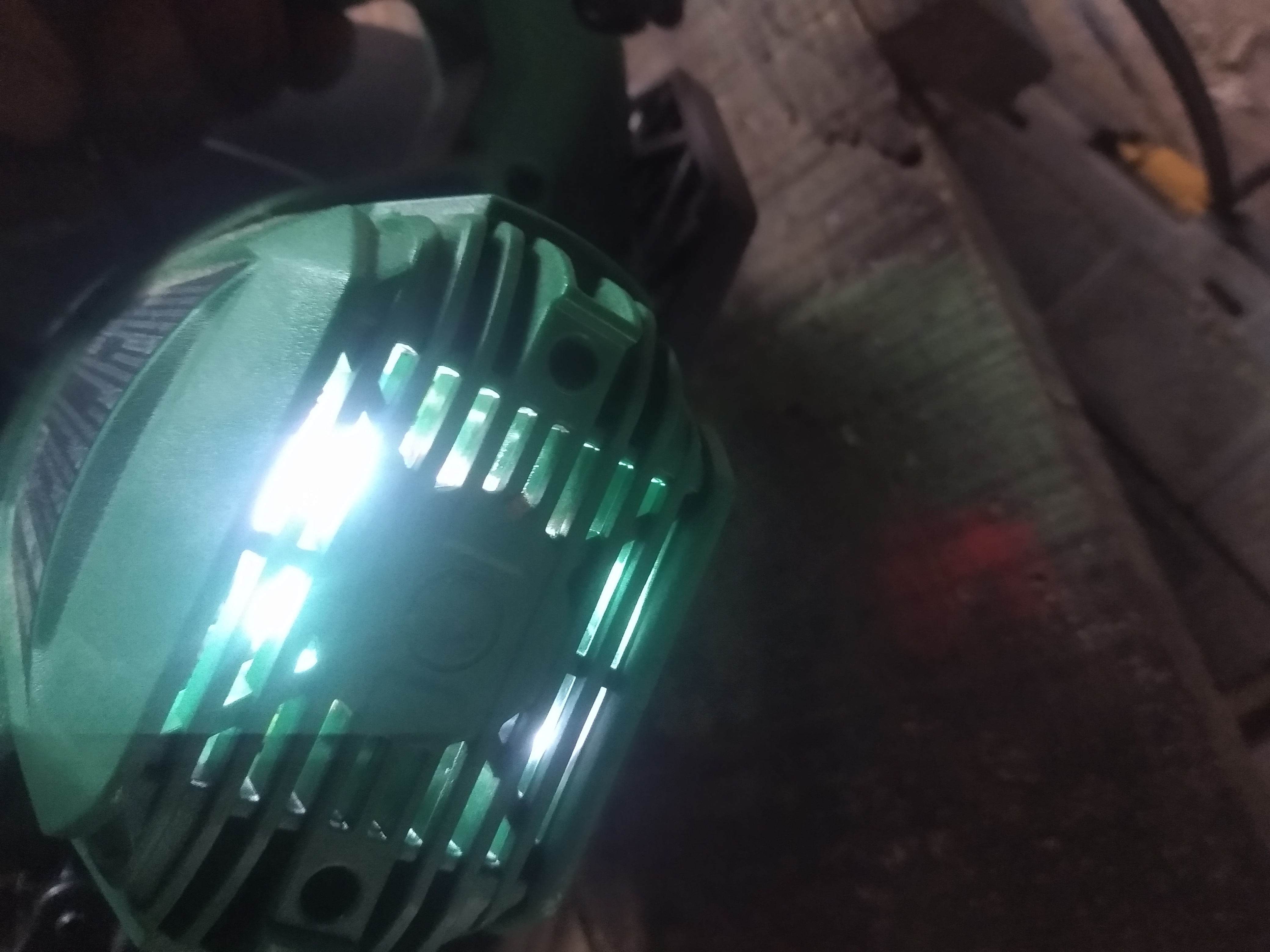 Good saw, but blade could be sharper