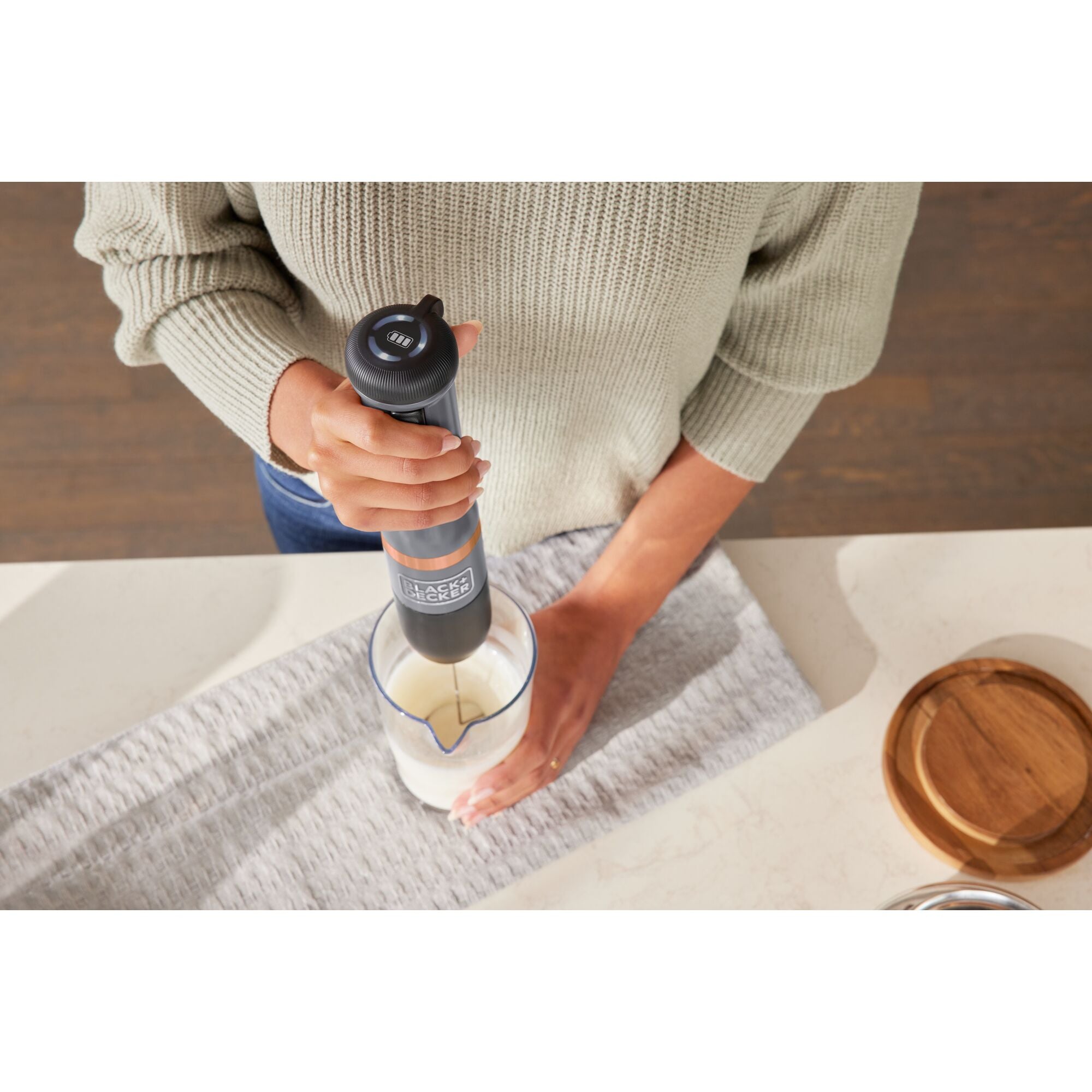 black-decker-kitchen-wand-3-in-1-multitool-grey-rechargeable-immersion-blender-w image 2