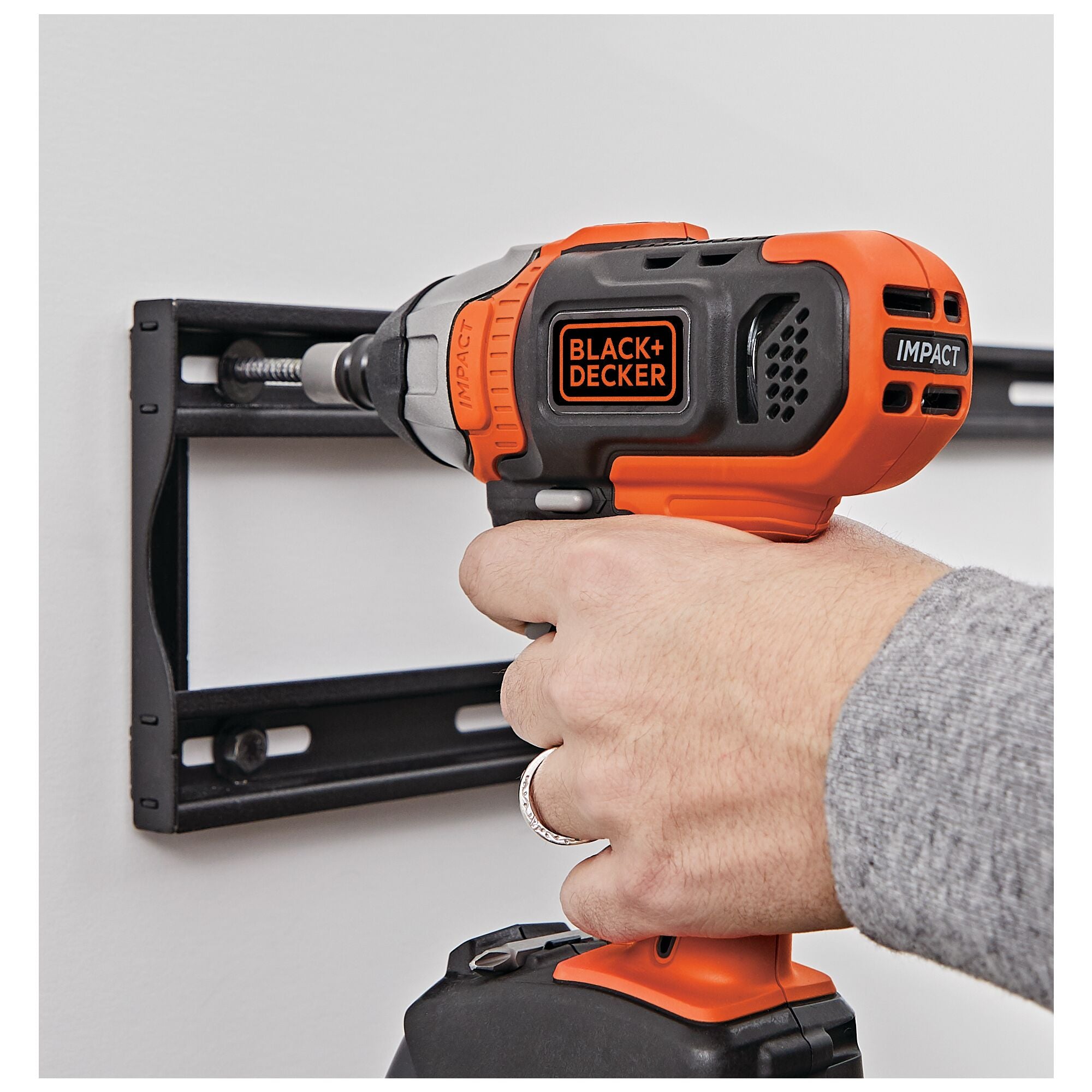 black-decker-20v-max-powerconnect-cordless-impact-driver-kit-with-battery-and-ch image 3