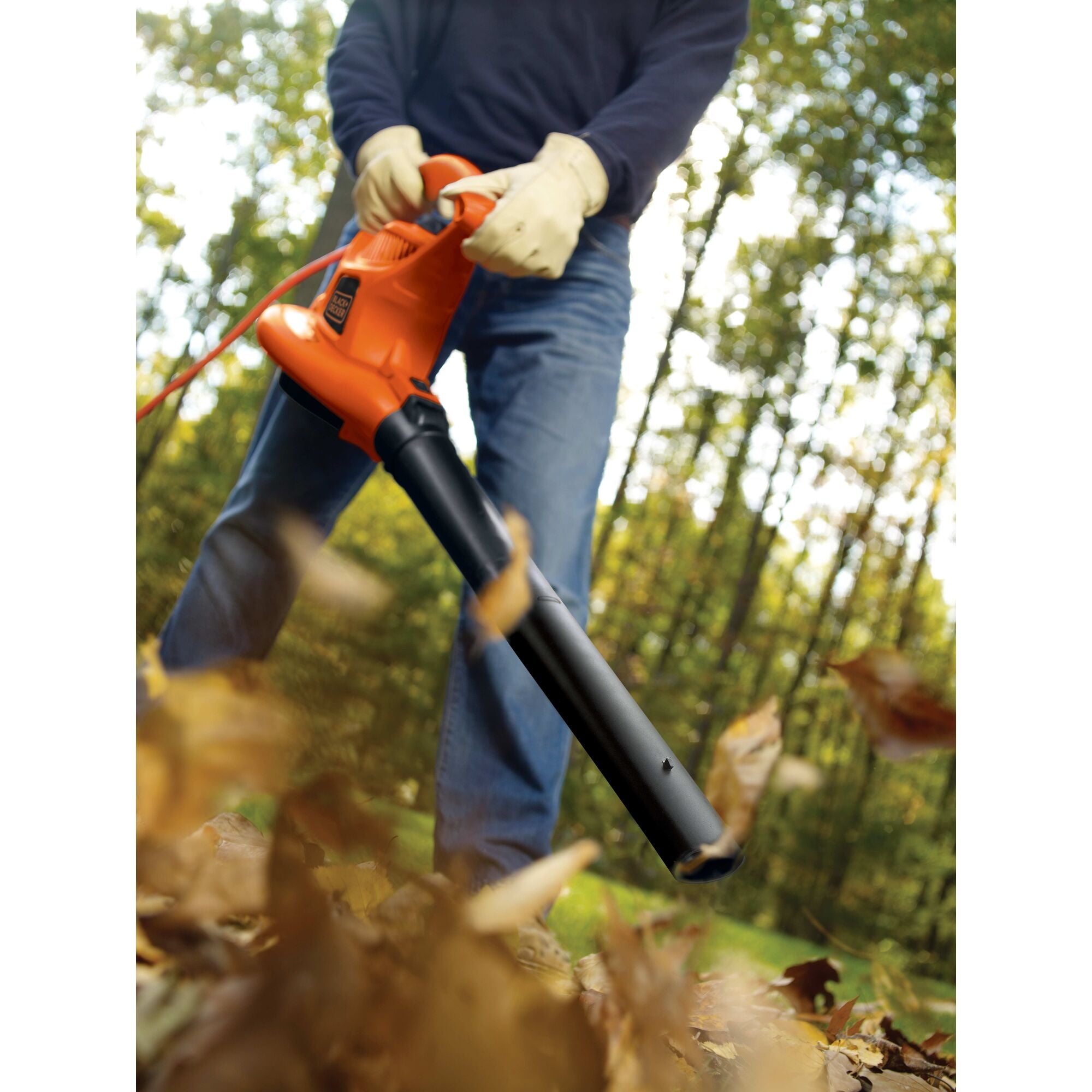 black-decker-3-in-1-electric-leaf-blower-leaf-vacuum-12-amp-250-mph-400-cfm image 2