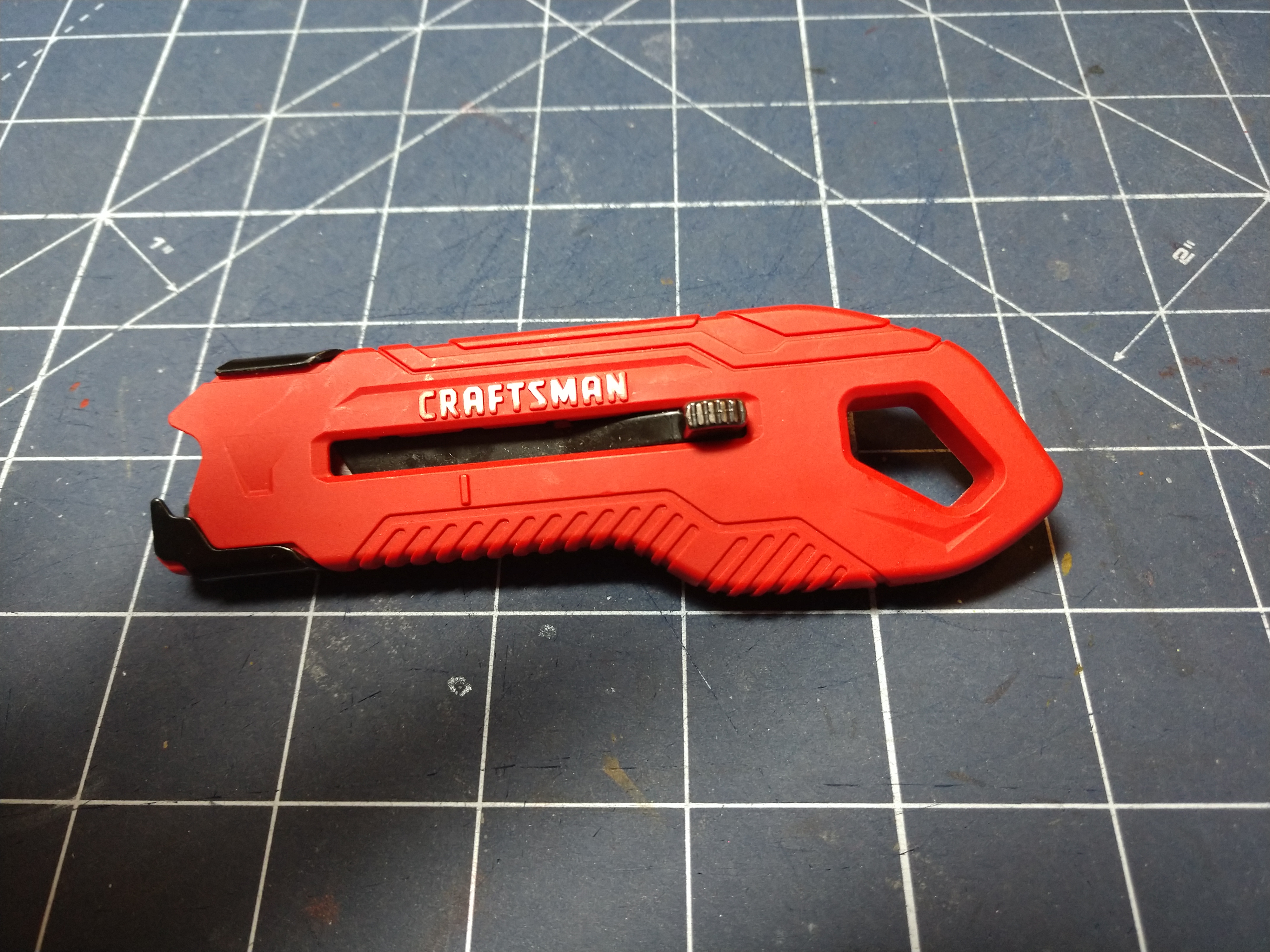 Handy little knife