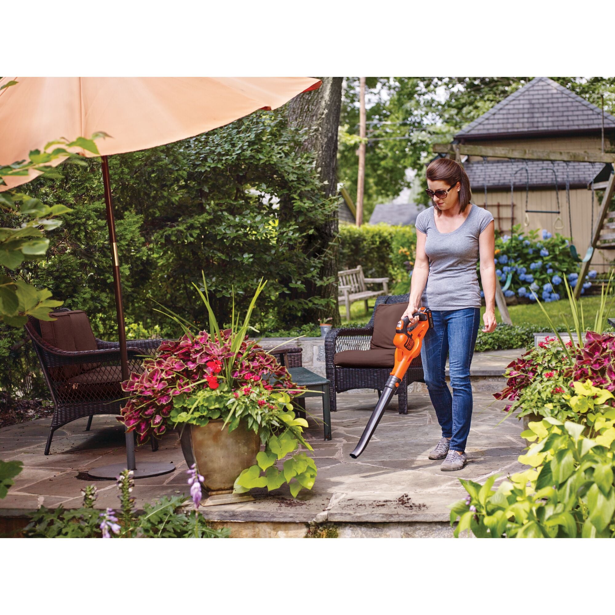 black-decker-20v-max-powerboost-cordless-leaf-blower-with-battery-charger-includ image 2