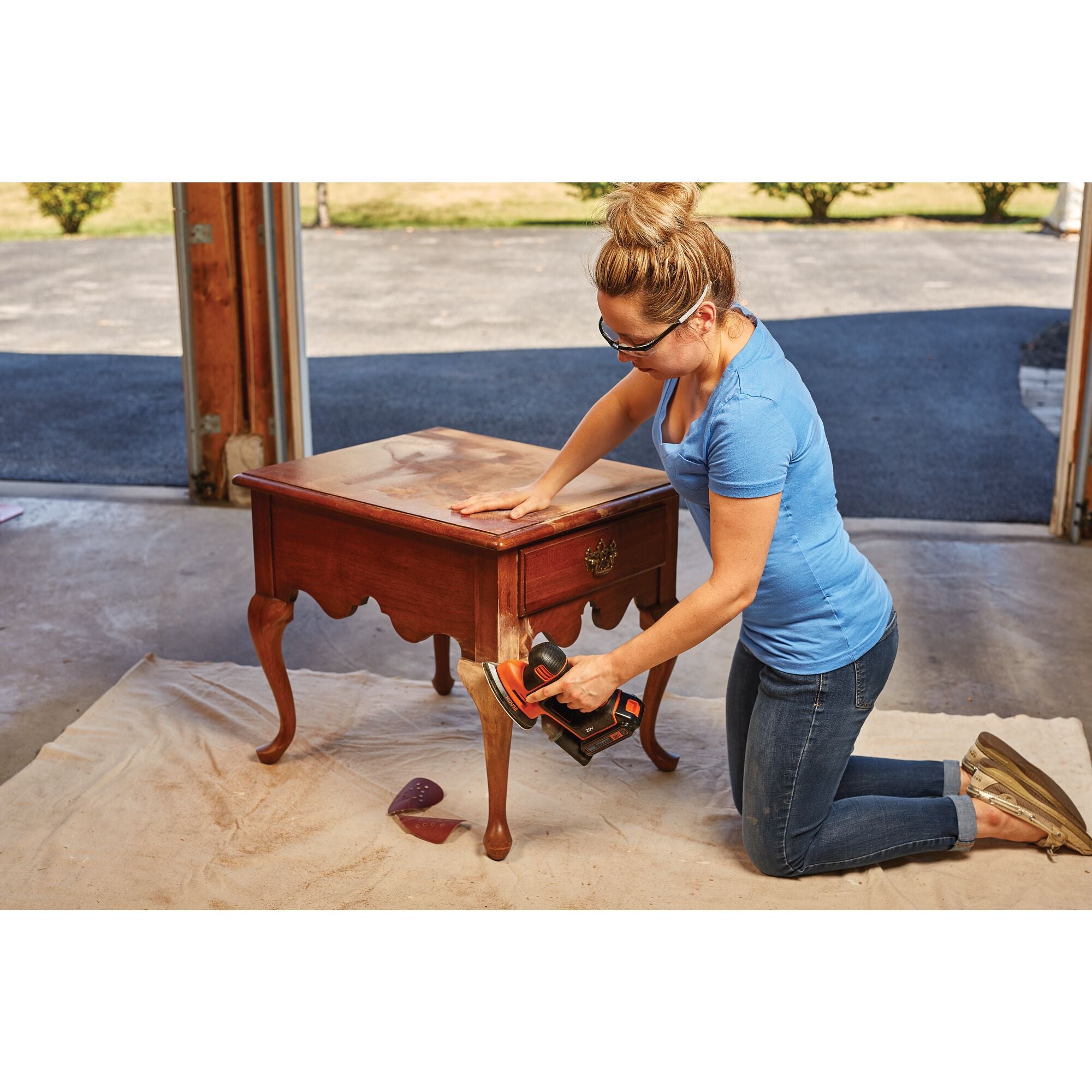 black-decker-20v-max-mouse-cordless-sander-battery-charger-not-included image 2