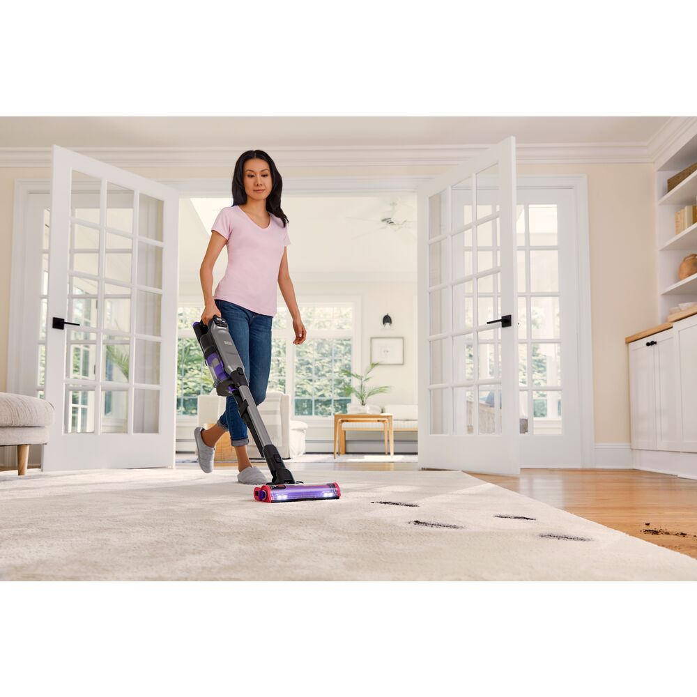 black-decker-summitseries-select-cordless-stick-vacuum-with-advanced-cleaning-te image 2