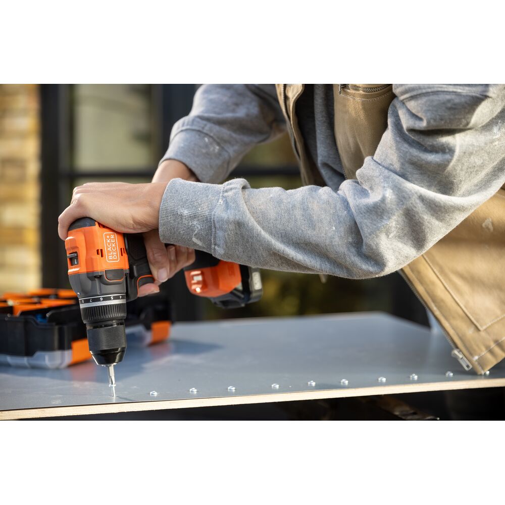 black-decker-20v-max-powerconnect-cordless-brushless-in-drill-driver-and-in-hex- image 2