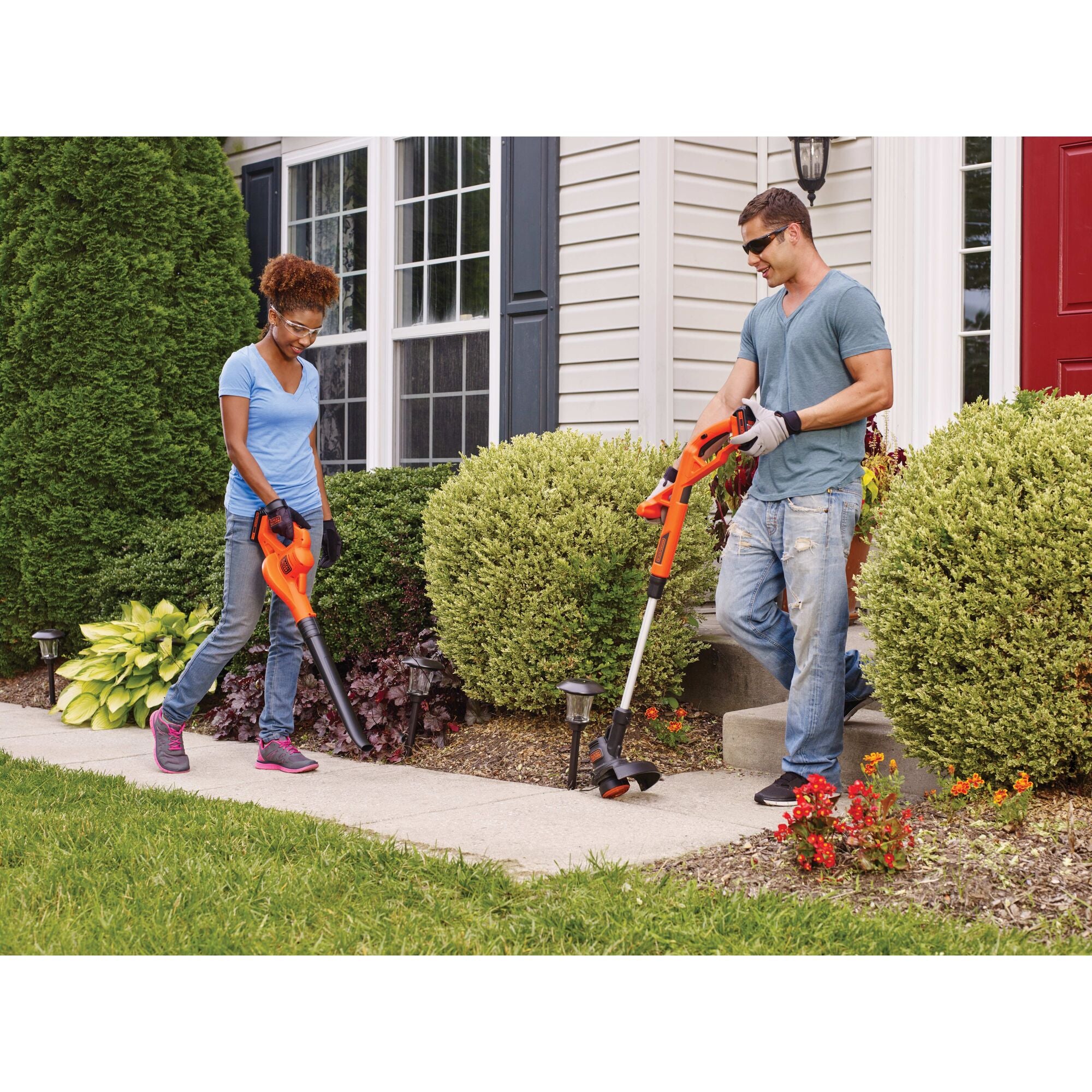 black-decker-20v-max-powerconnect-10-string-trimmer-edger-and-leaf-blower-combo- image 2